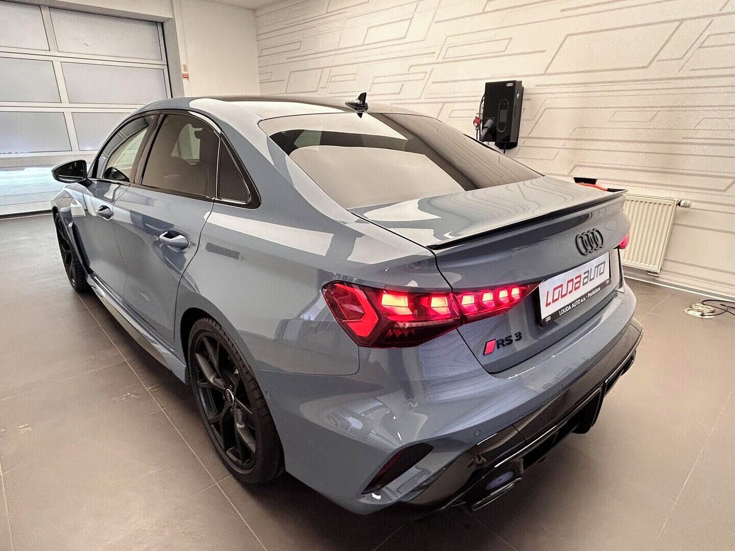 Audi RS3, Limuzína 2.5 TFSI 294 kW - fotka 5