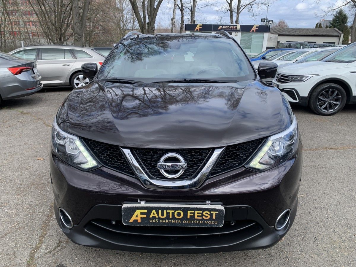 Nissan Qashqai, 1,6 DCI 4x4,ČR - fotka 2