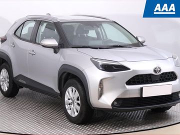 1.5 VVT-i, Comfort, ČR,1.maj