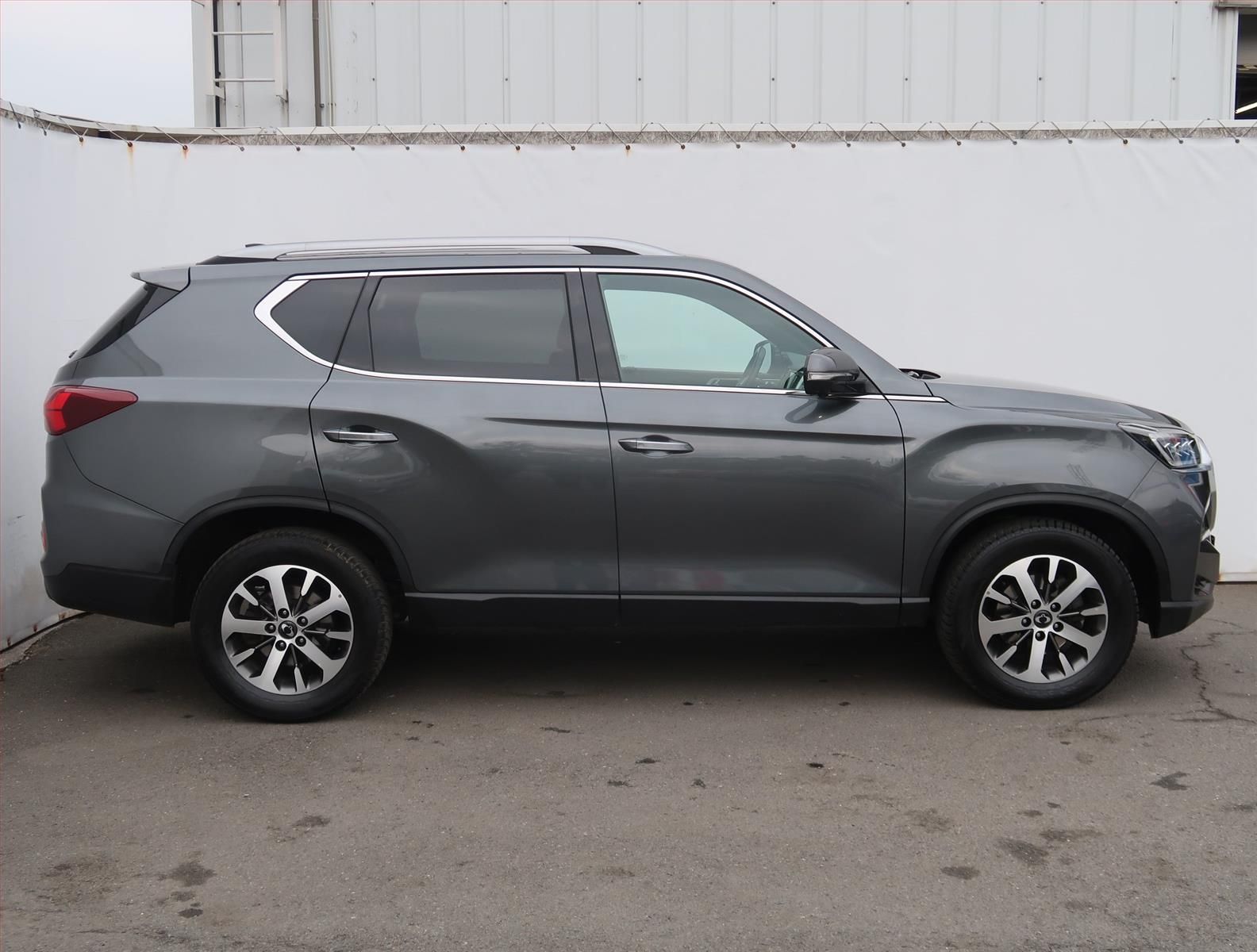 SsangYong Rexton, 2.2 Diesel, 4X4, Automat - fotka 6