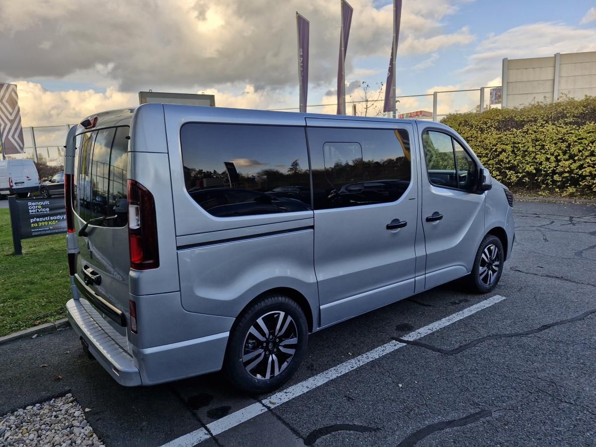 Renault Trafic, L1 SpaceClass Automat 7 míst - fotka 3