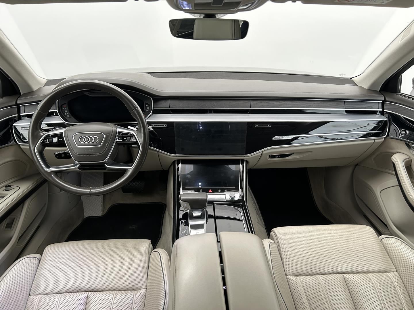 Audi A8, 3.0TDI 210kW 4x4  Elegance - fotka 6