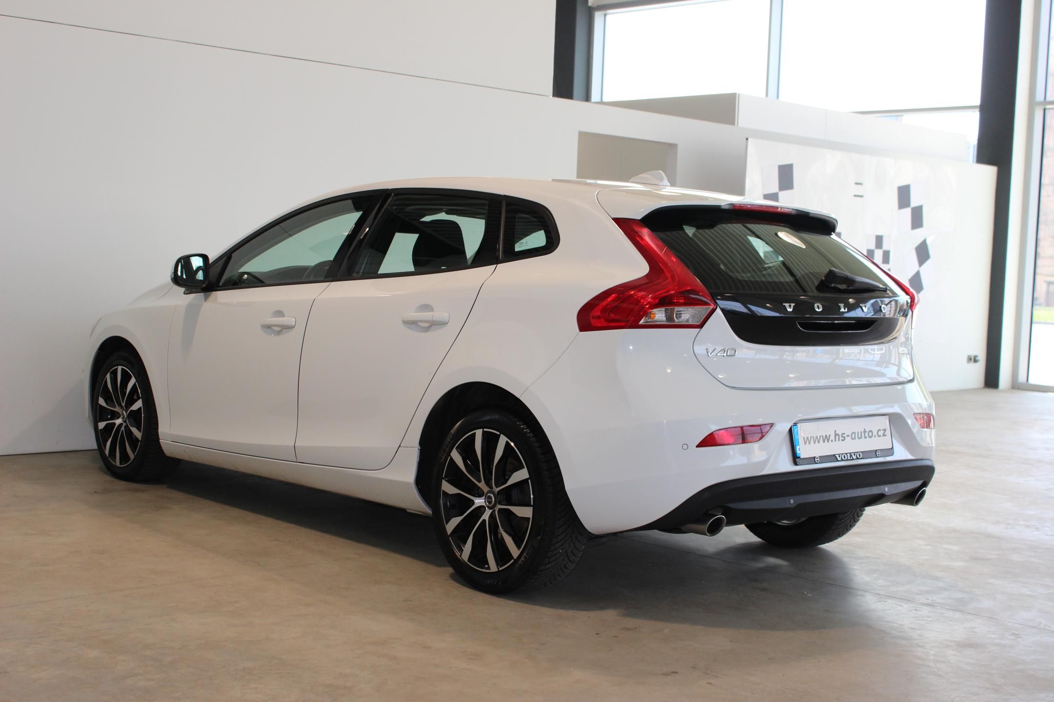 Volvo V40, 2.0d.DE,120HP, - fotka 2