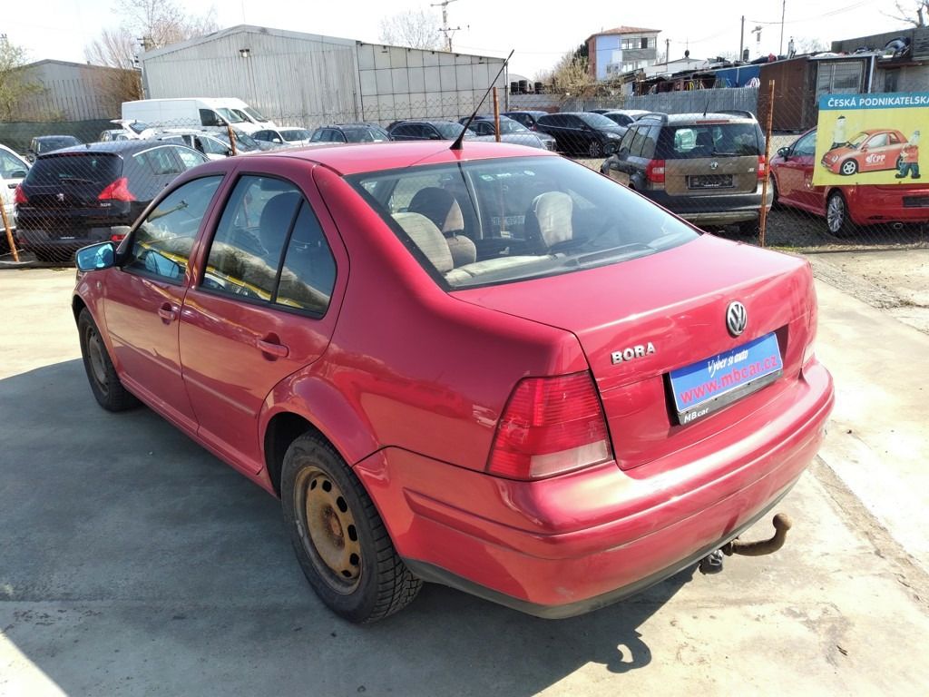 Volkswagen Bora, 1.9 TDI 66kW ČR,1.MAJITEL - fotka 6