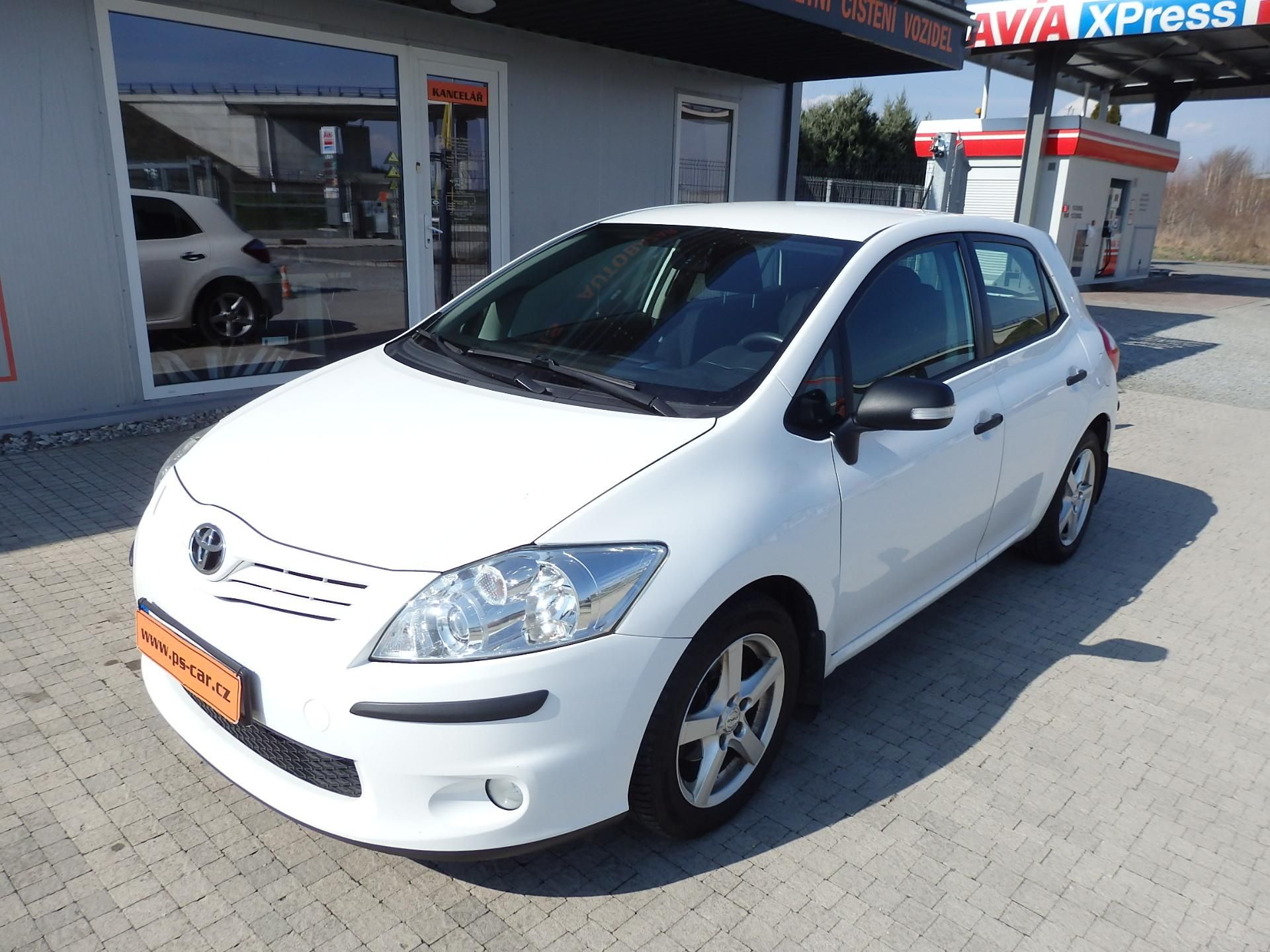 Toyota Auris, 1.6 VALVE MATIC ZÁVĚS - fotka 2
