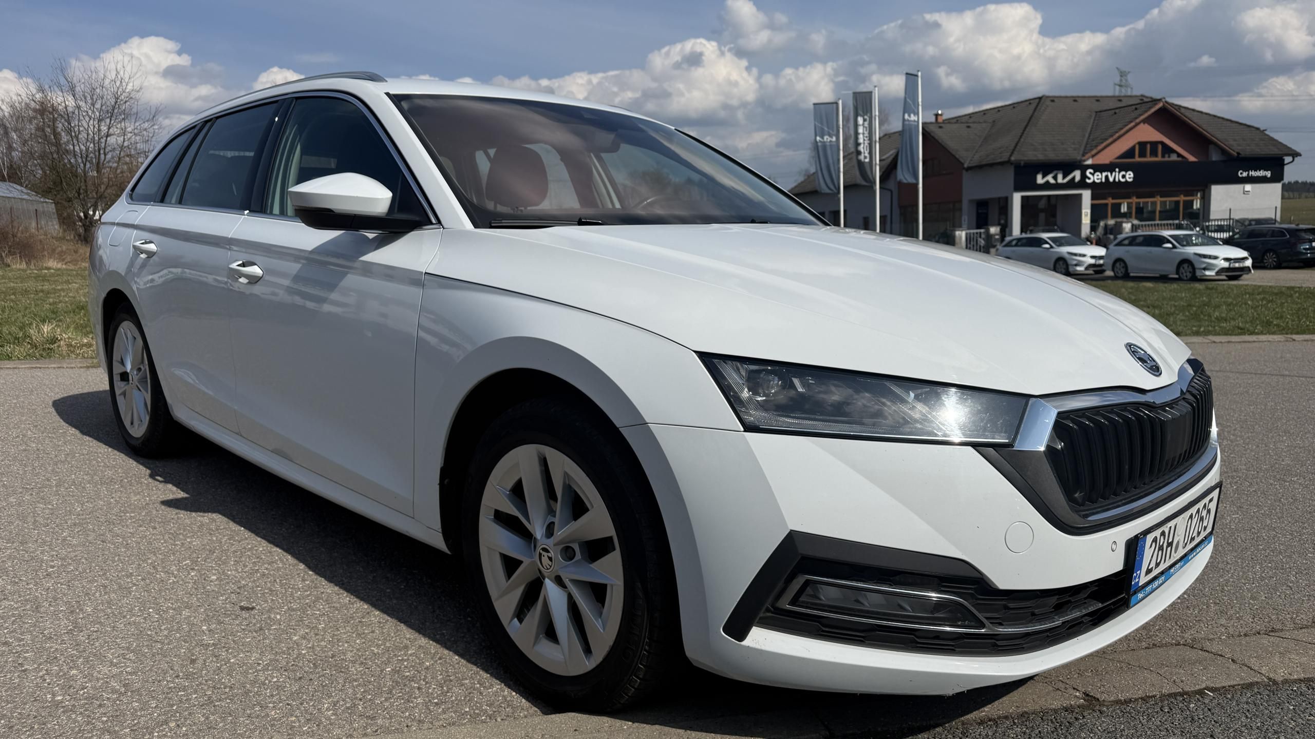 Škoda Octavia, 2.0TDI KOMBI MANUÁL - fotka 4