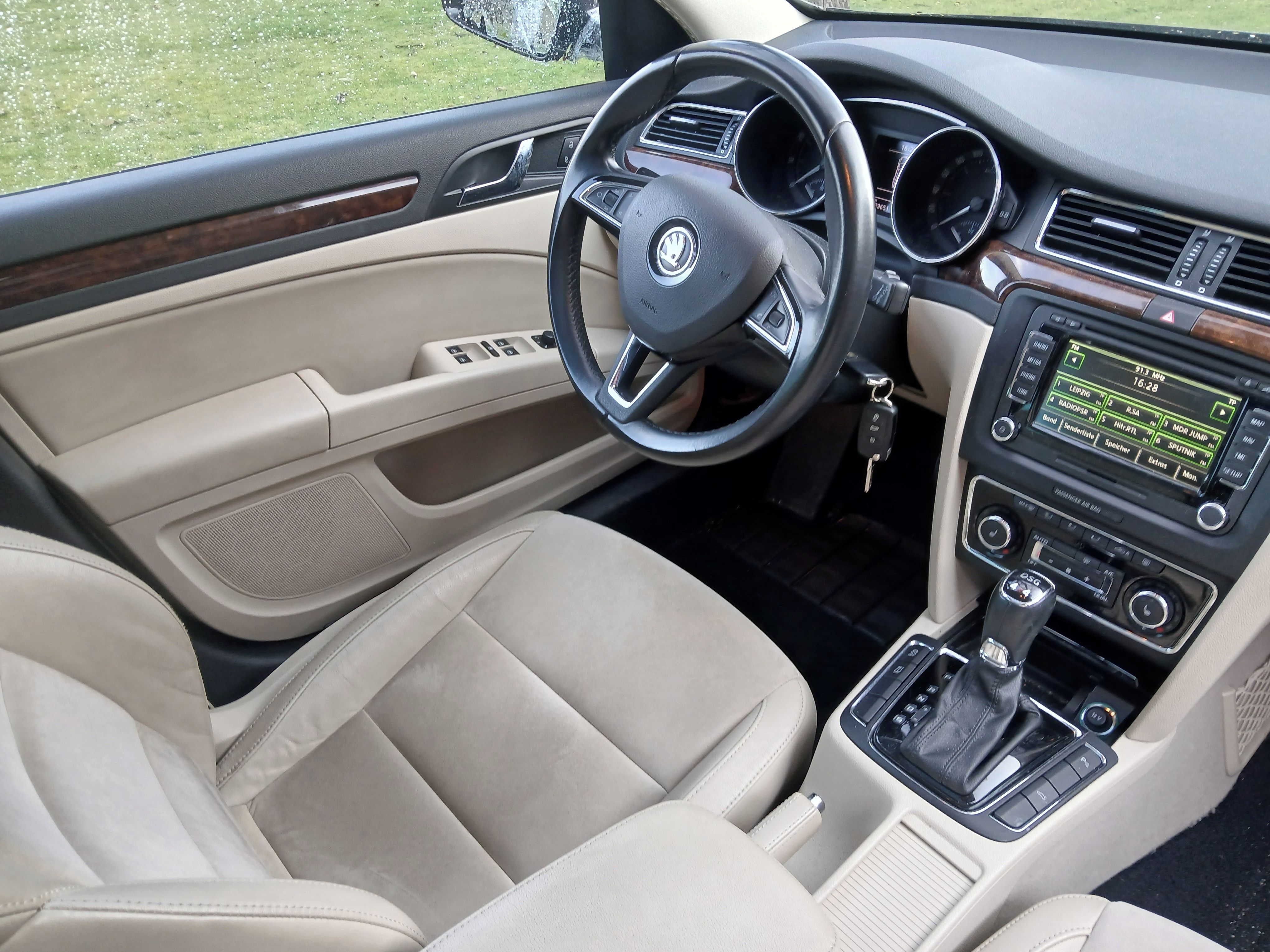 Škoda Superb, 3,6 FSI 191 KW -4X4 - fotka 5