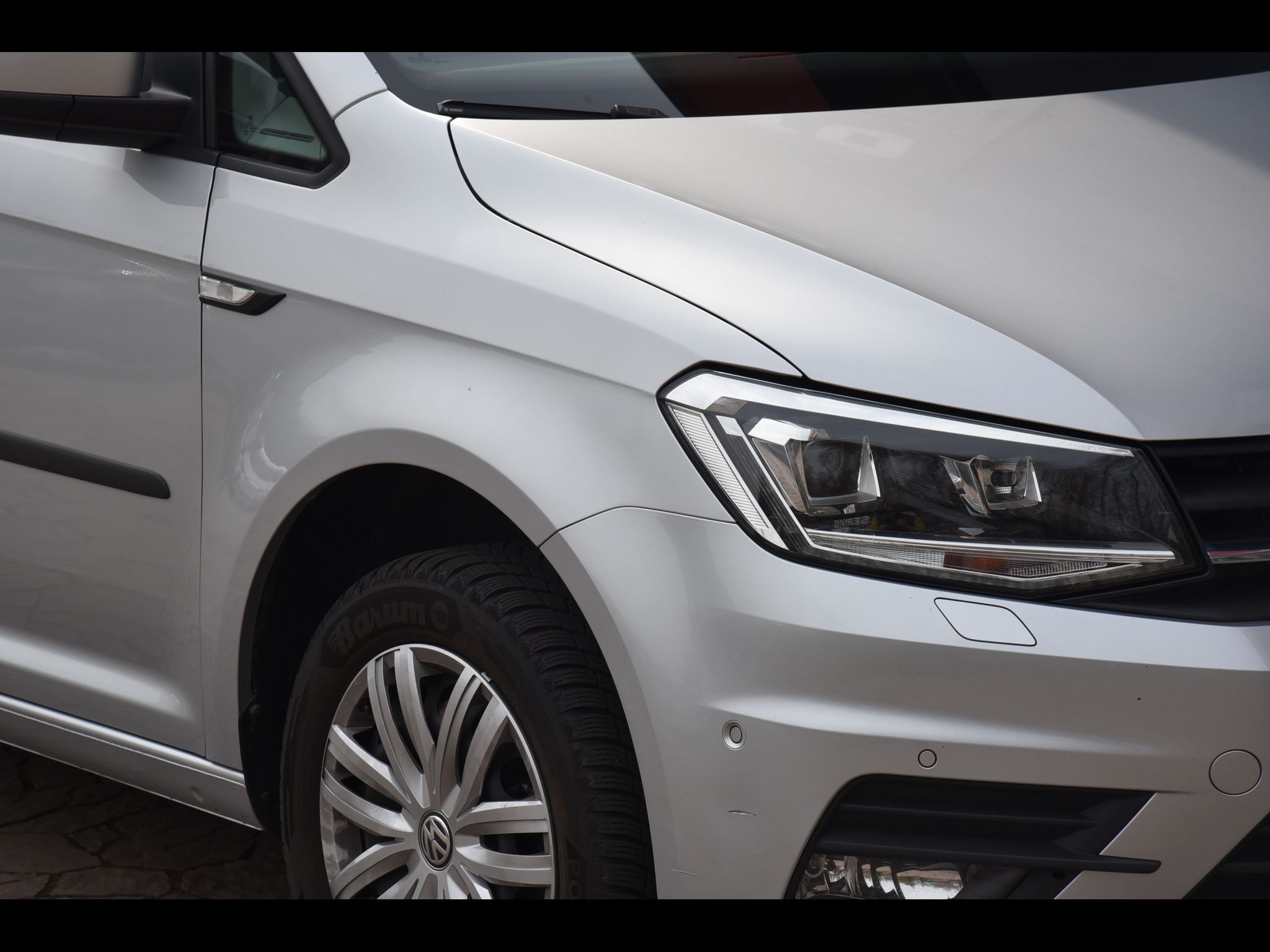 Volkswagen Caddy, 2.0 TDi 110 kw DSG Maxi - fotka 3