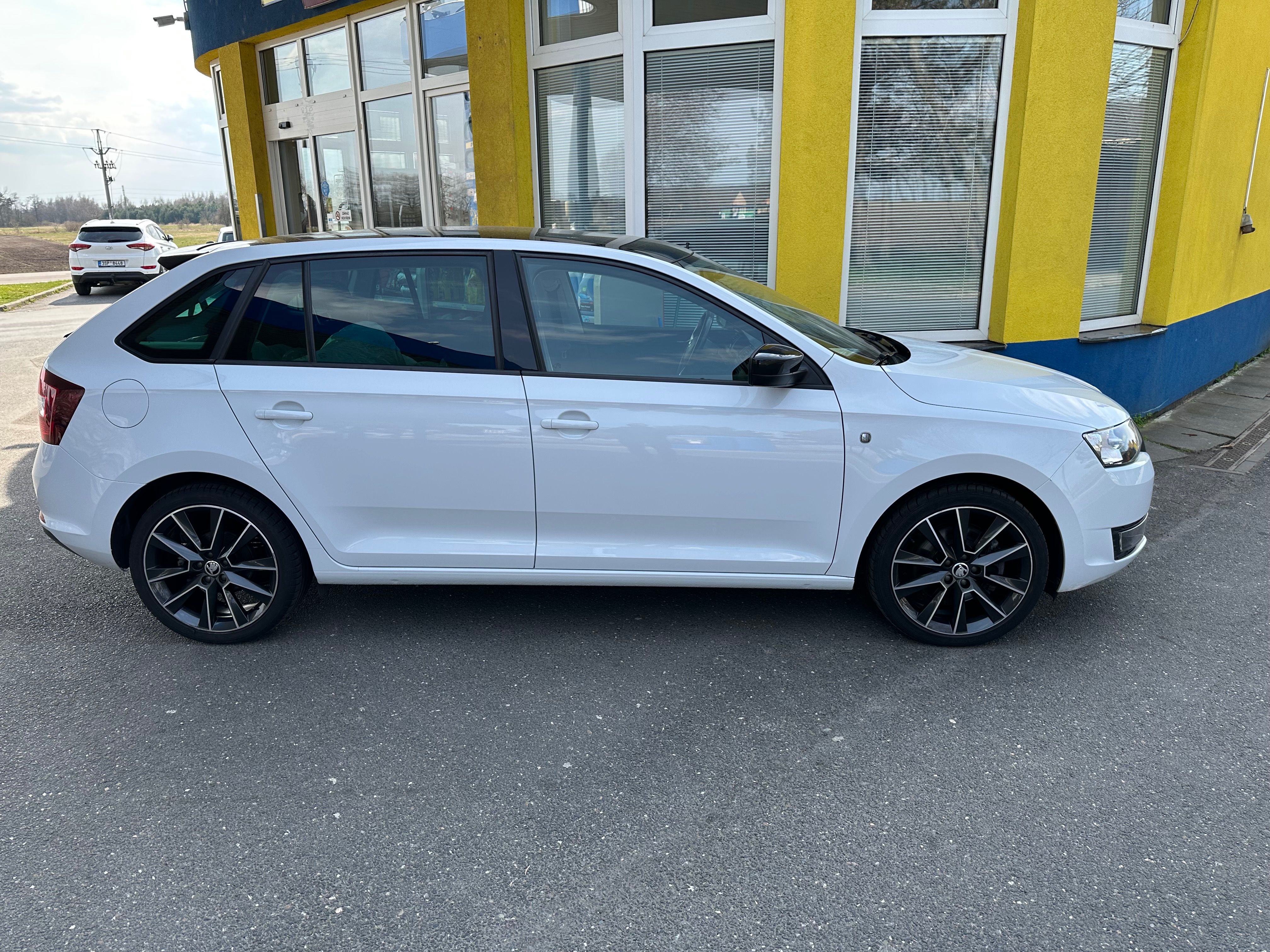 Škoda Rapid, 1,4 TSI DSG Style Plus - fotka 4