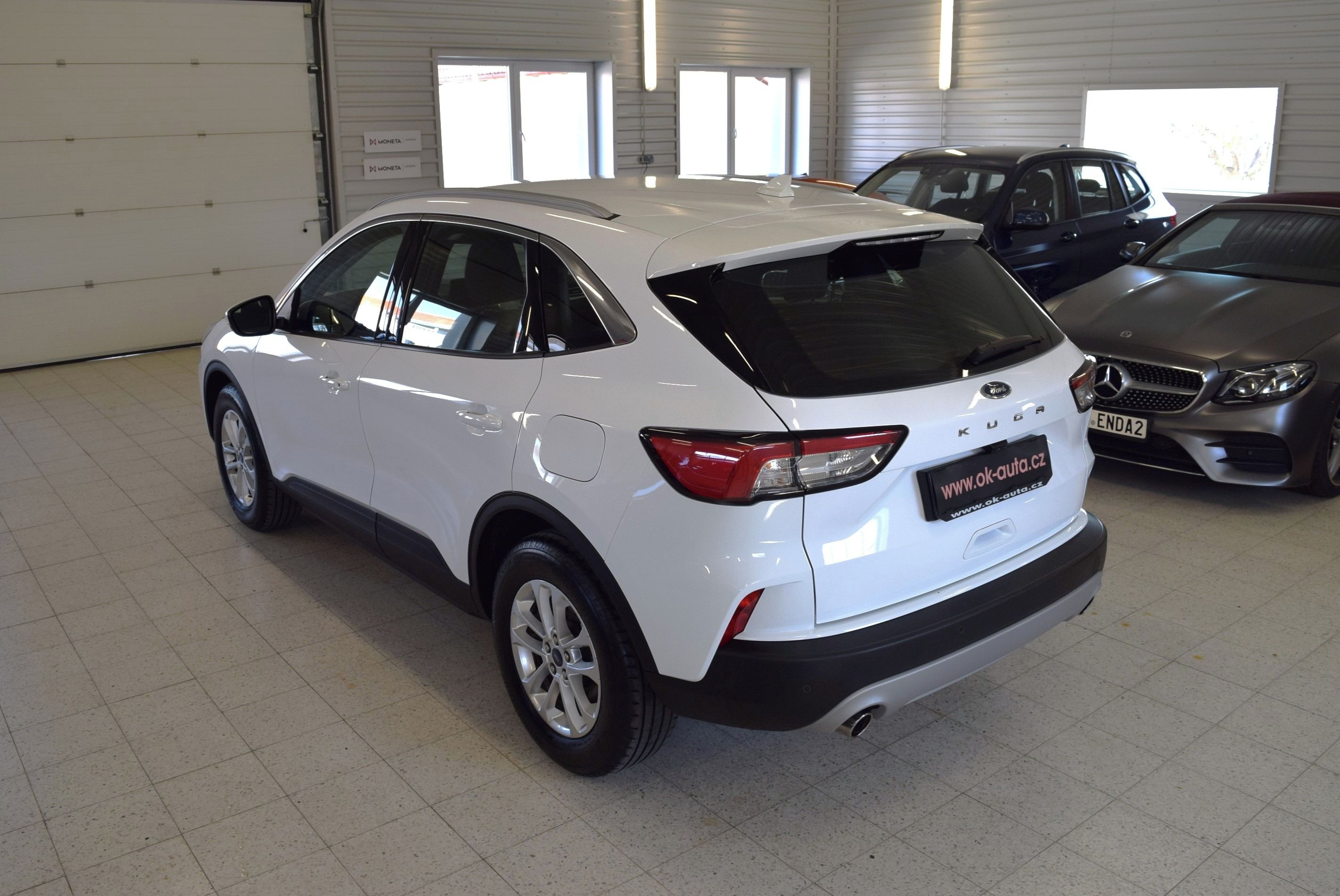 Ford Kuga, 1.5 EBLUE TITANIUM 56 000 KM - fotka 4