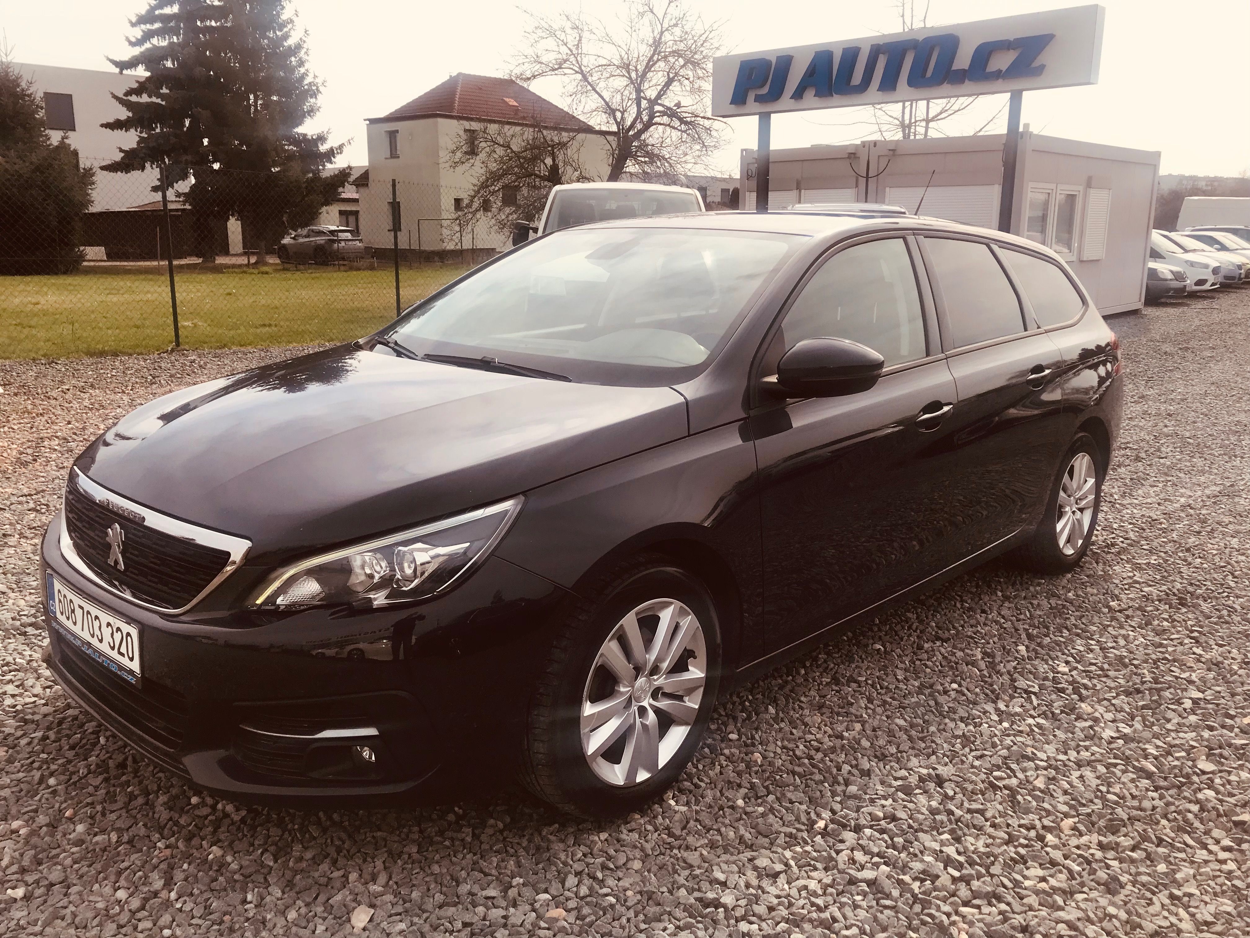 Peugeot 308, SW 1.5 HDI 96 KW,1.MAJ.ČR,DPH