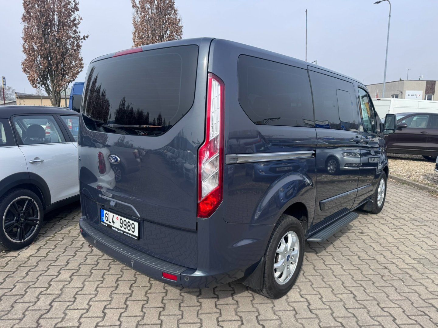 Ford Tourneo Custom, 2,2D 114KW 8X  2X ŠOUP. SERVIS - fotka 6