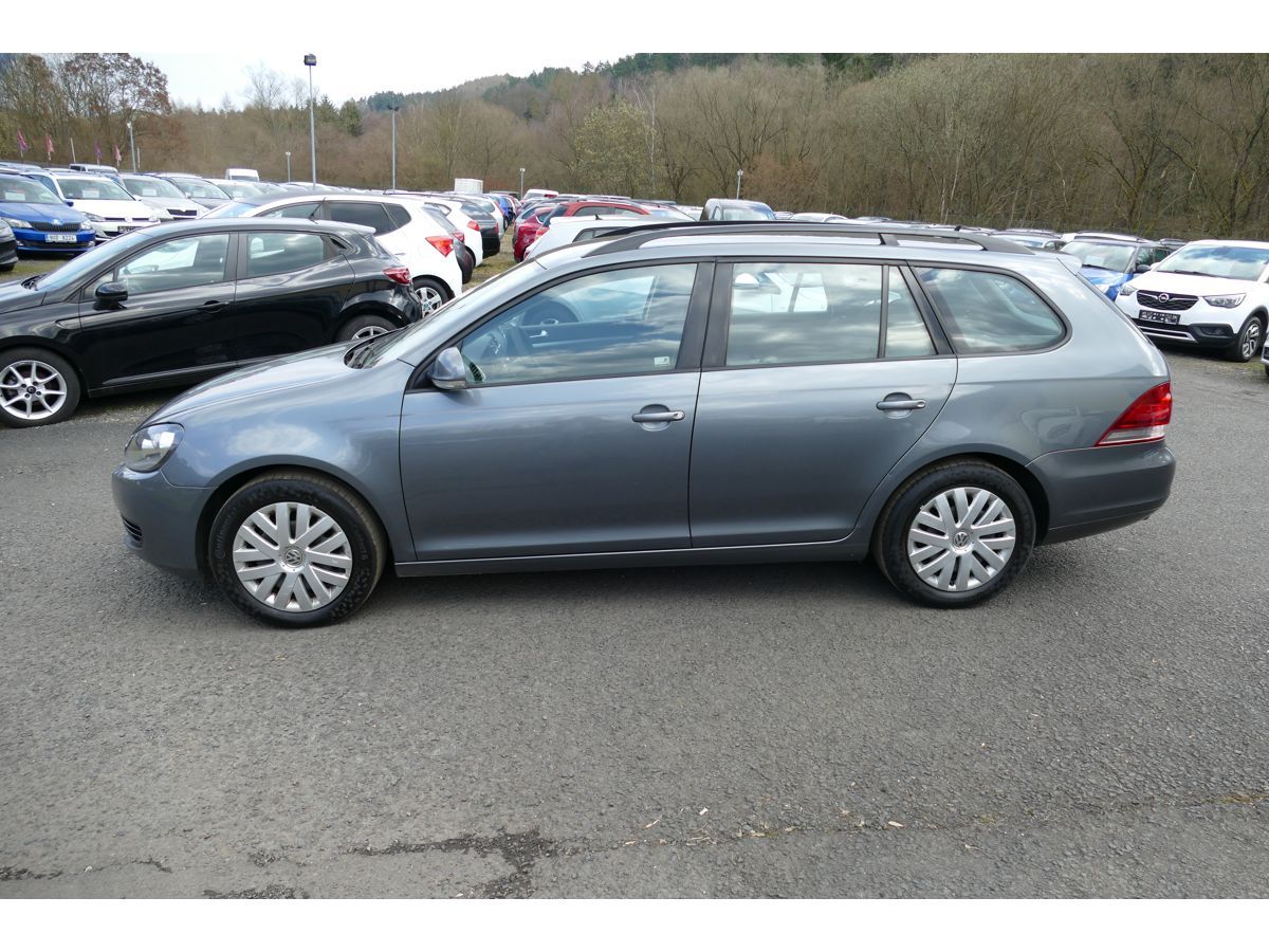 Volkswagen Golf, 1,6TDI 77KW DIGI-KLIMA - fotka 5