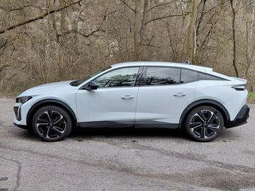 31 000 km, záruka do 2/2029