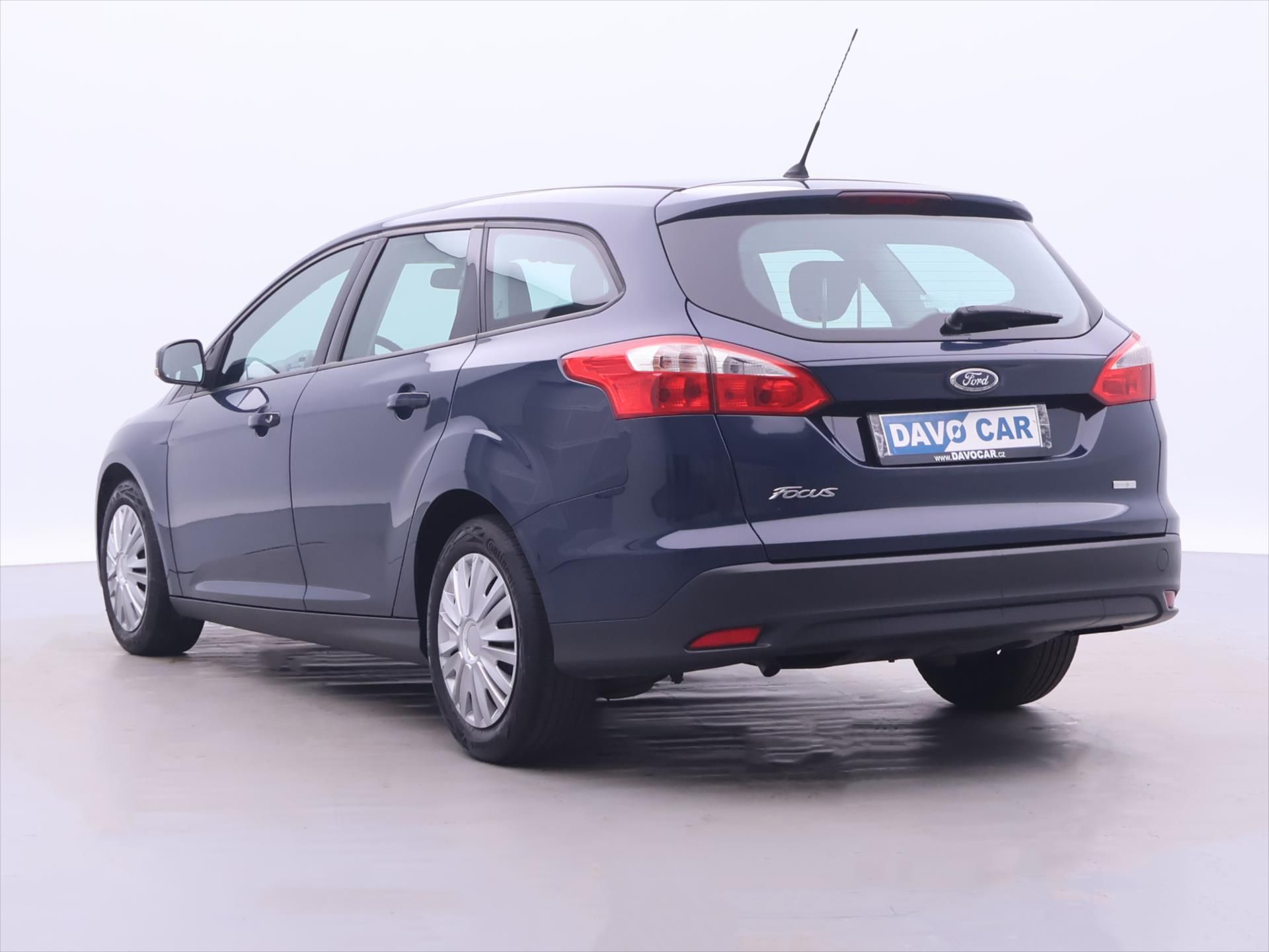 Ford Focus, 1,0 EcoBoost 74kW Klima CZ - fotka 5
