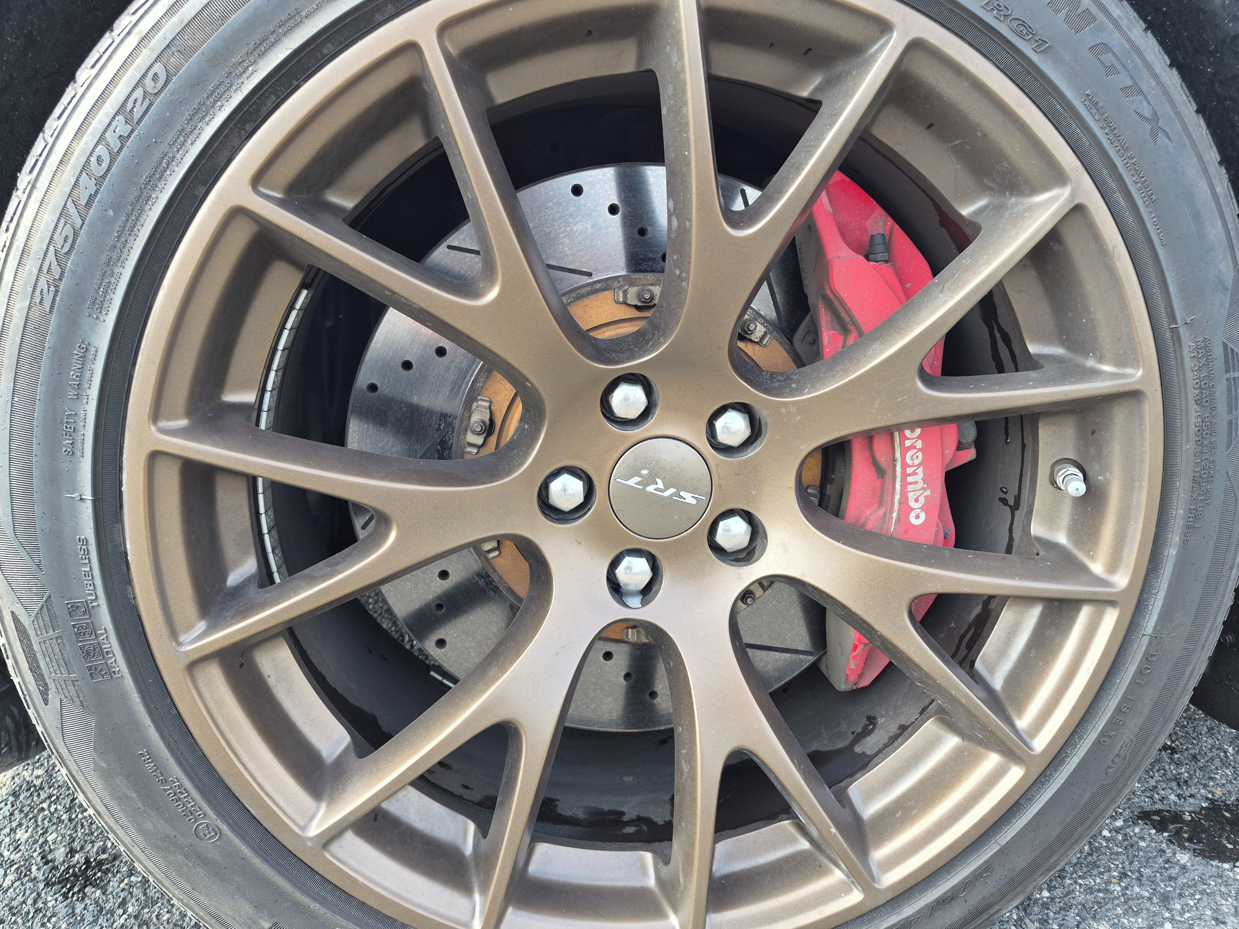 Dodge Challenger, 6,4 SRT automat - fotka 6