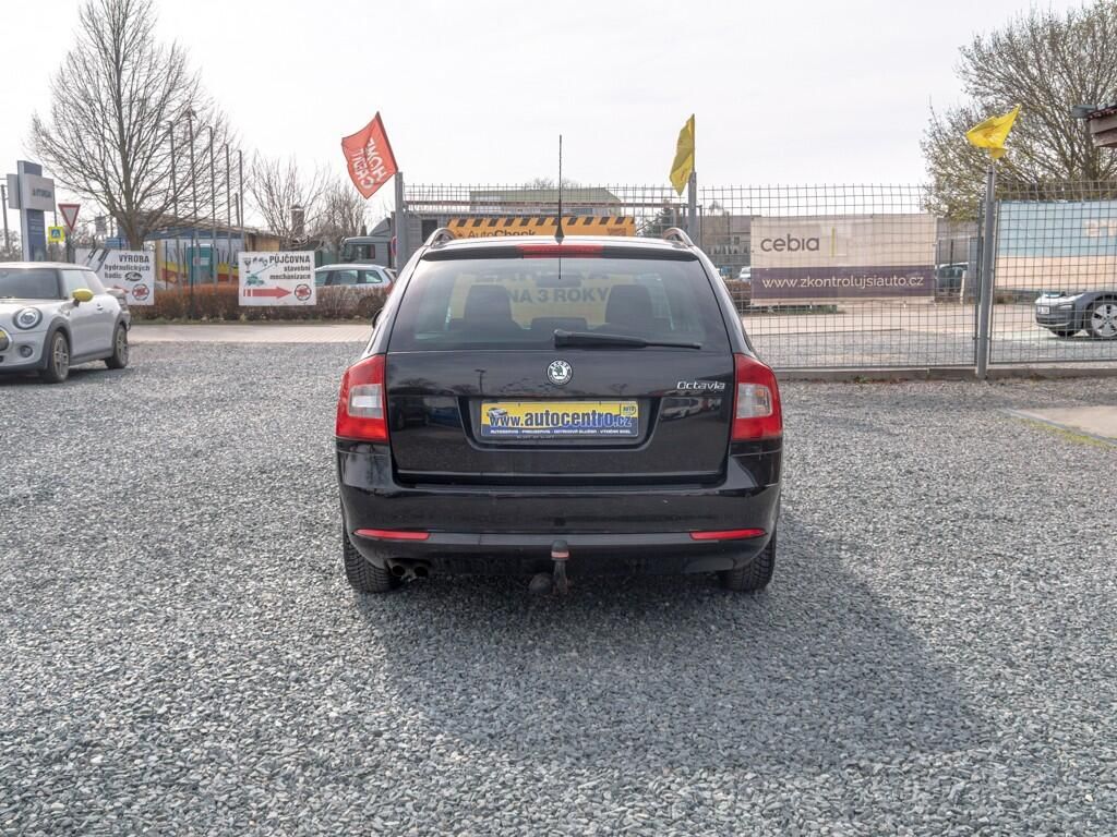 Škoda Octavia, 1.4TSI 90KW – TAŽNÝ - fotka 6