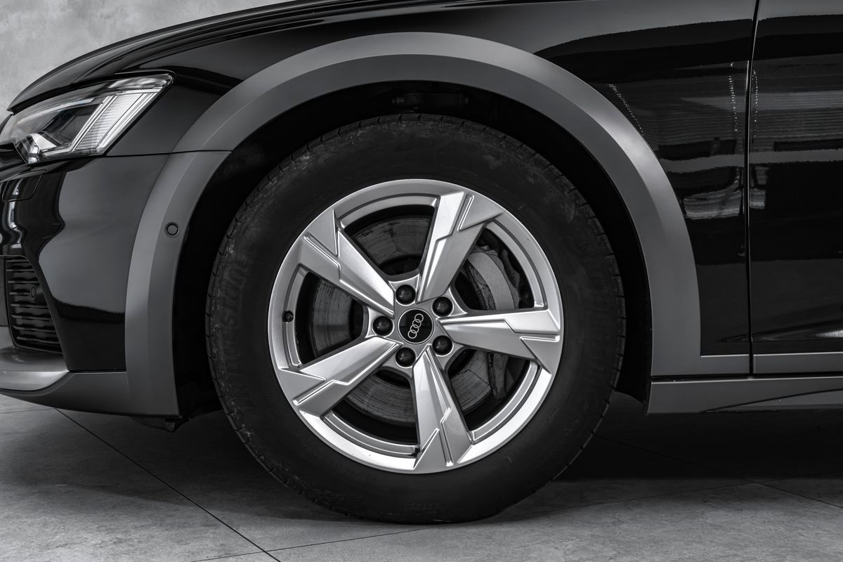 Audi A6 allroad, 55TFSI Q Matrix Pano - fotka 2