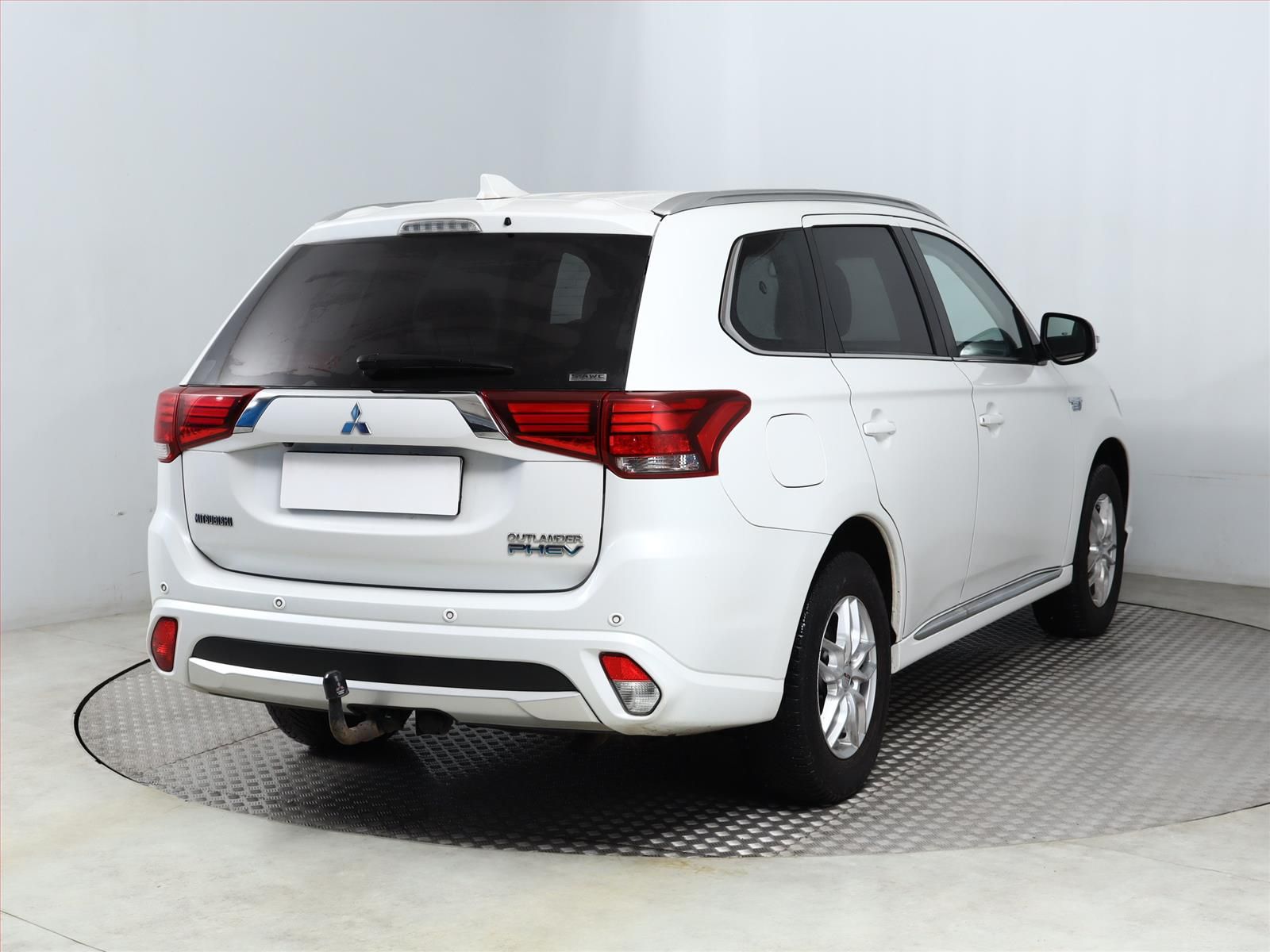 Mitsubishi Outlander, 2.0 PHEV, 4X4, Automat, ČR - fotka 5
