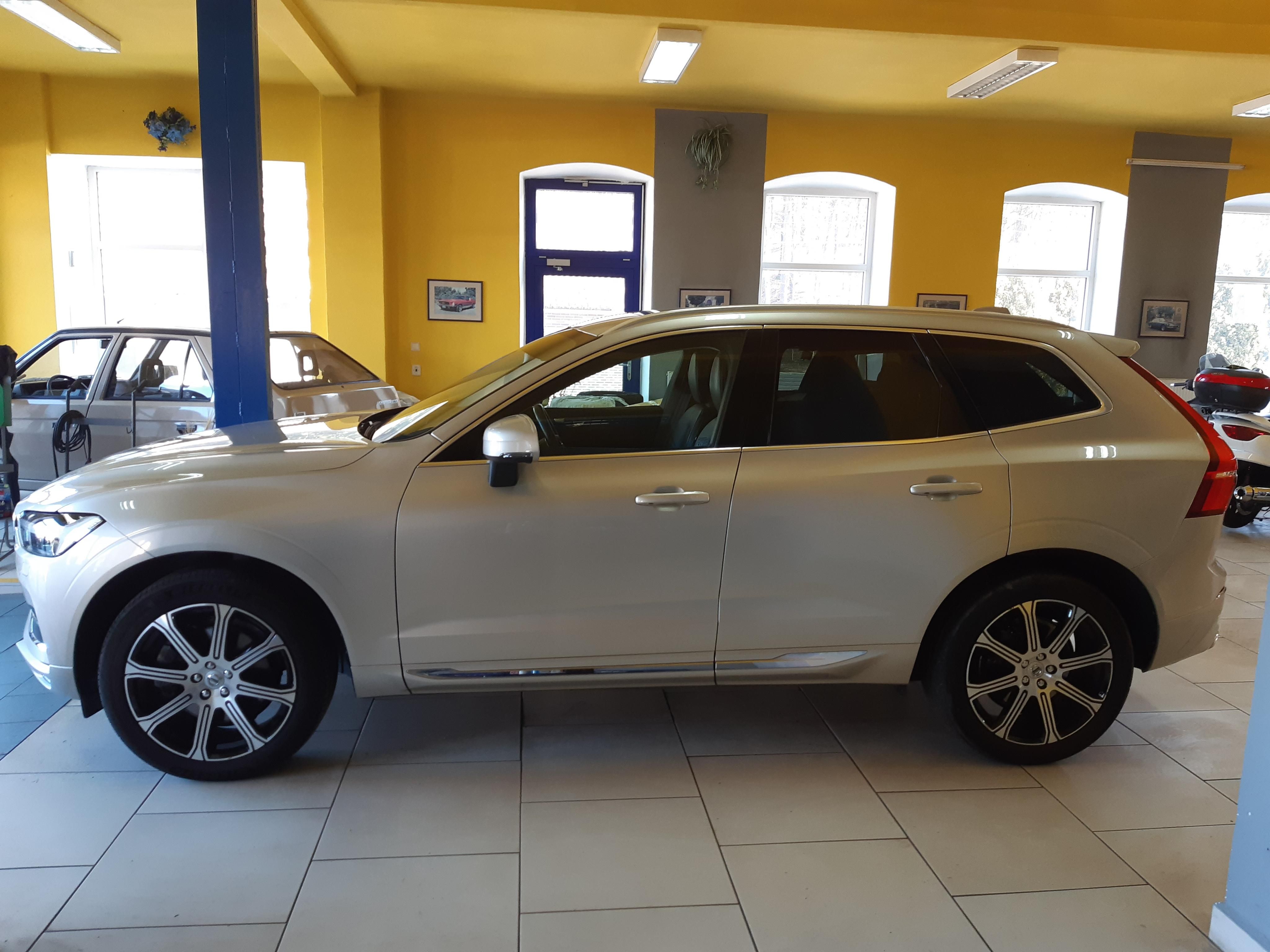 Volvo XC60, 2.0d B4 AWD 145KW INSCRRIPTION - fotka 4
