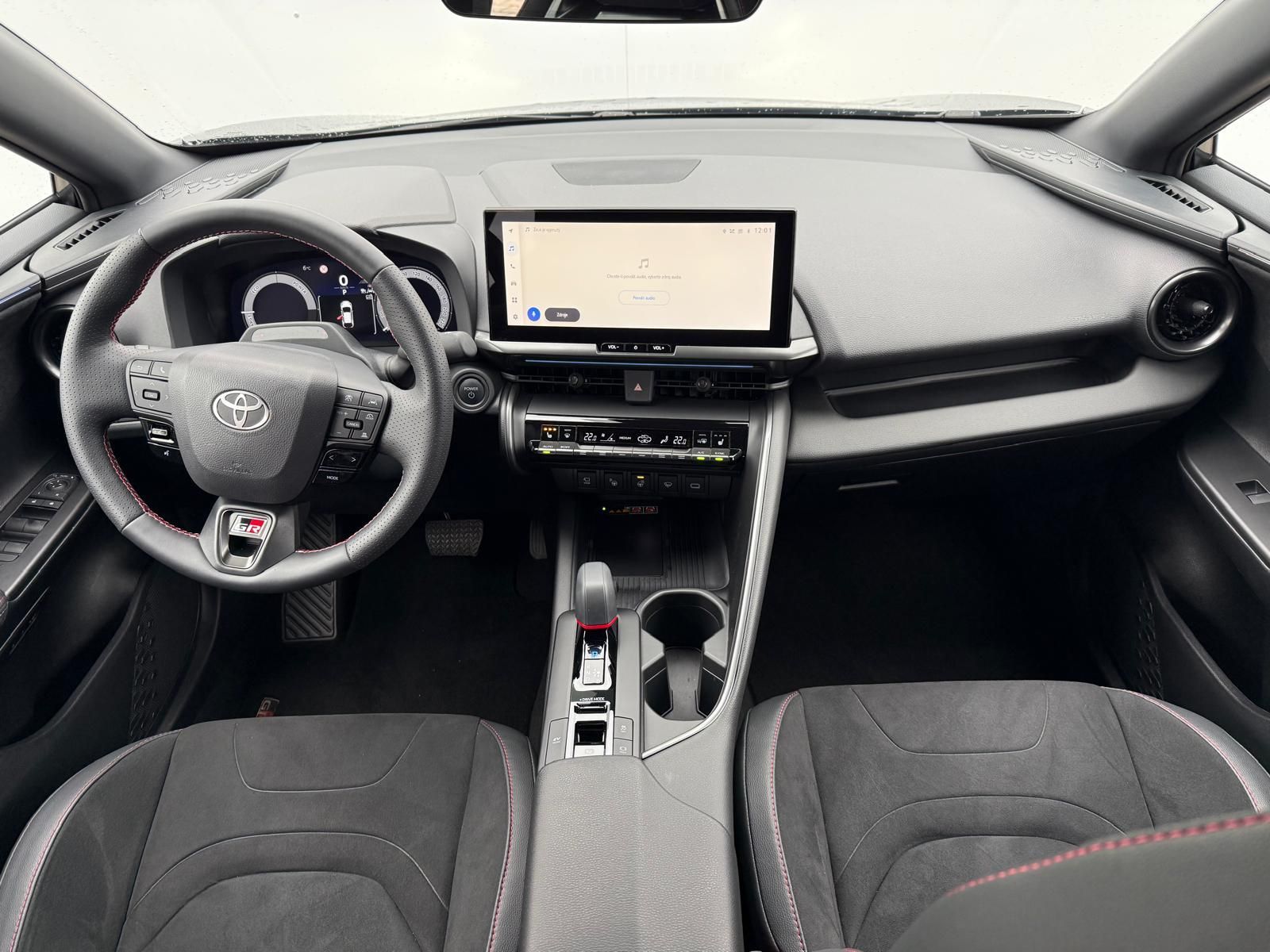 Toyota C-HR, 2,0 HEV e-CVT GR Sport - fotka 5