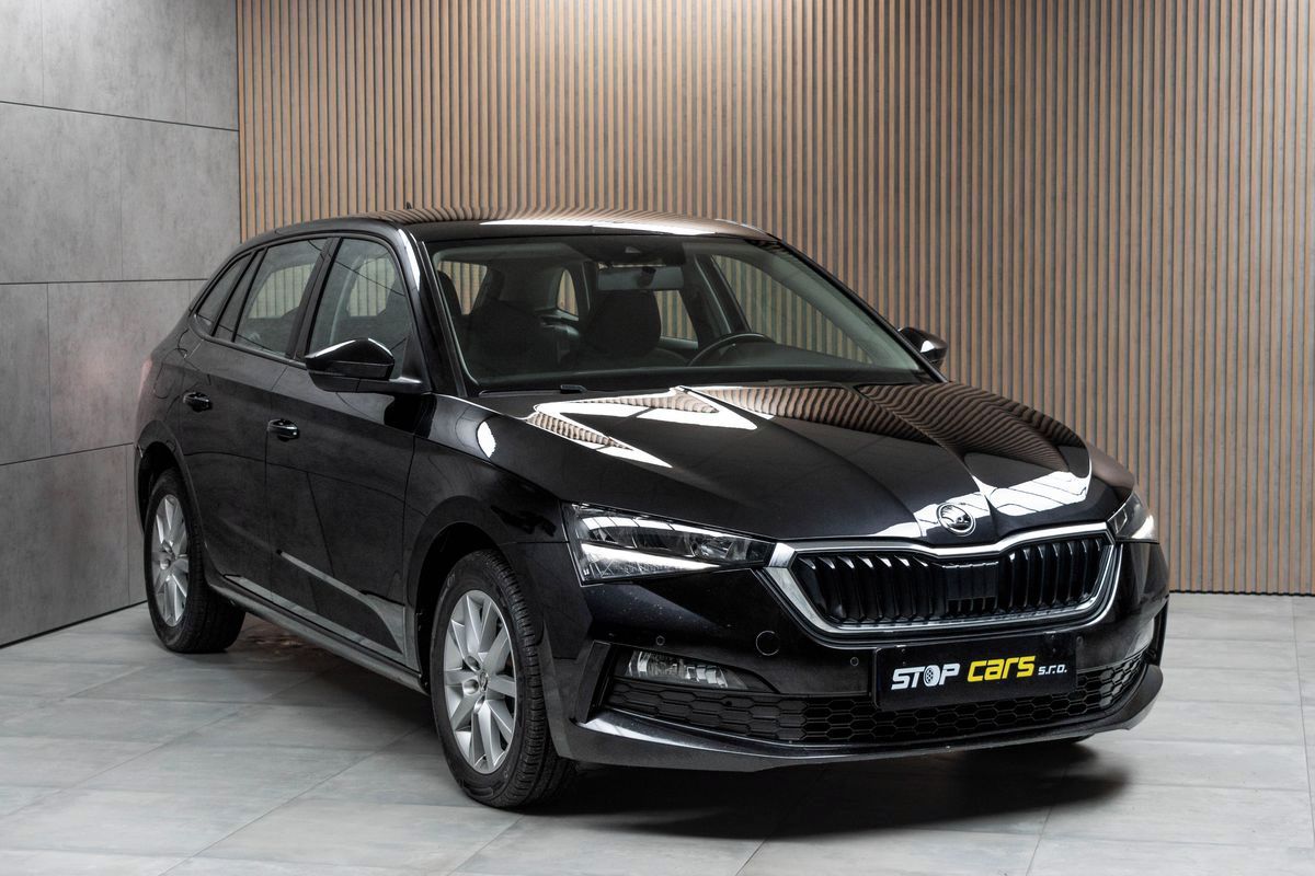 Škoda Scala, 1.6 TDI 85kW ACC*Mirror Link* - fotka 3