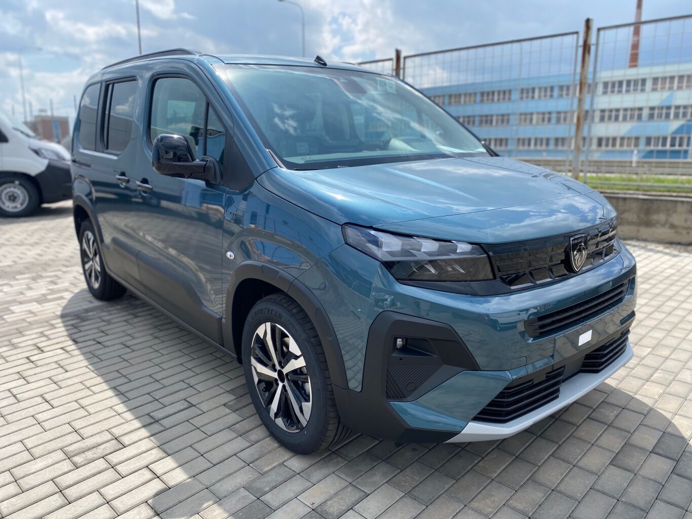 Peugeot Rifter, GT BlueHdi 130 EAT8 - 7054 - fotka 2
