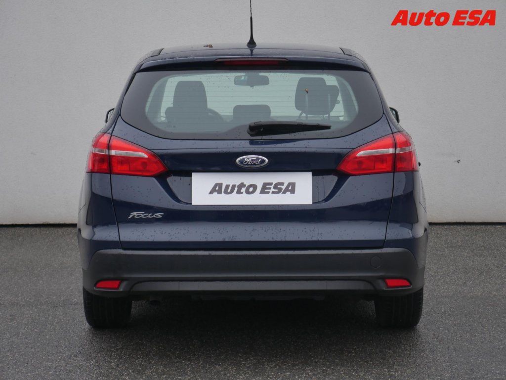 Ford Focus, 1.5TDCi,AC,navi - fotka 5