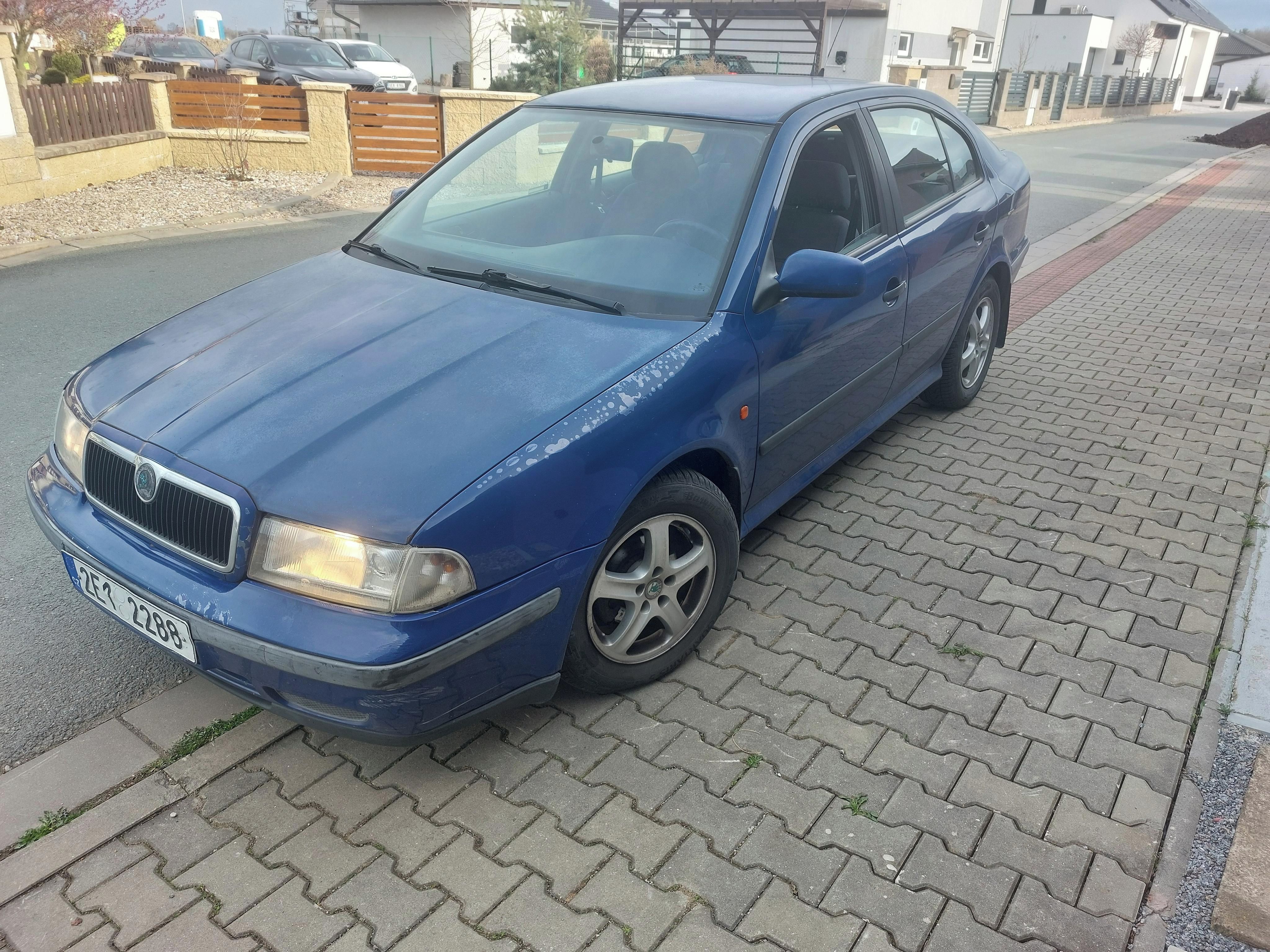Škoda Octavia, 1,6 - fotka 3