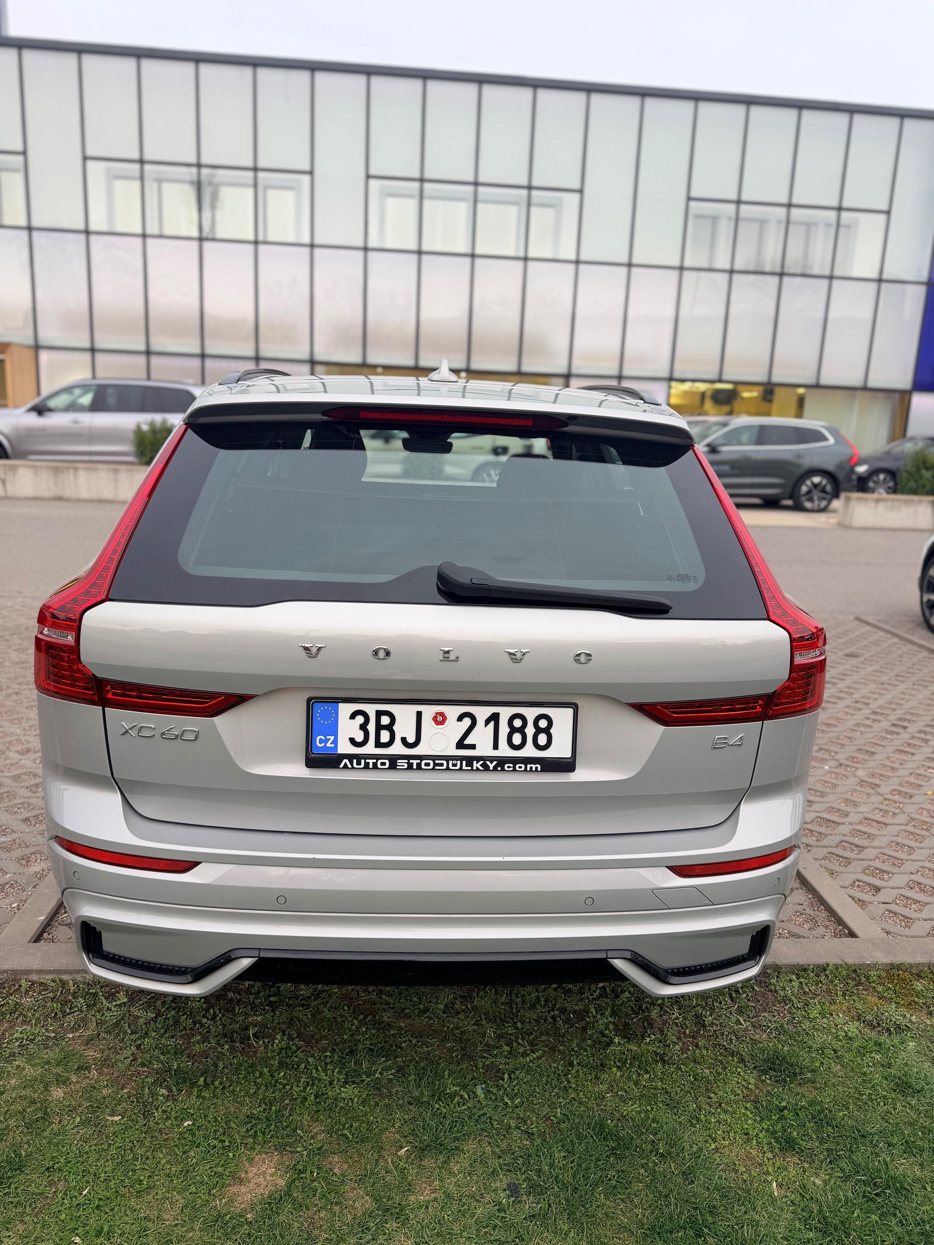 Volvo XC60, Volvo XC60 B4 Diesel - fotka 6