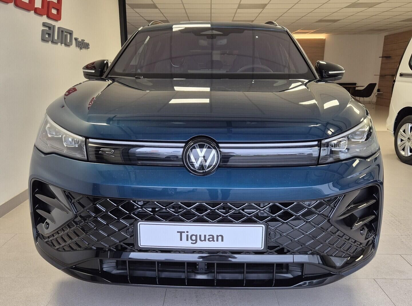 Volkswagen Tiguan, R-Line People 150 kW eHybrid - fotka 2