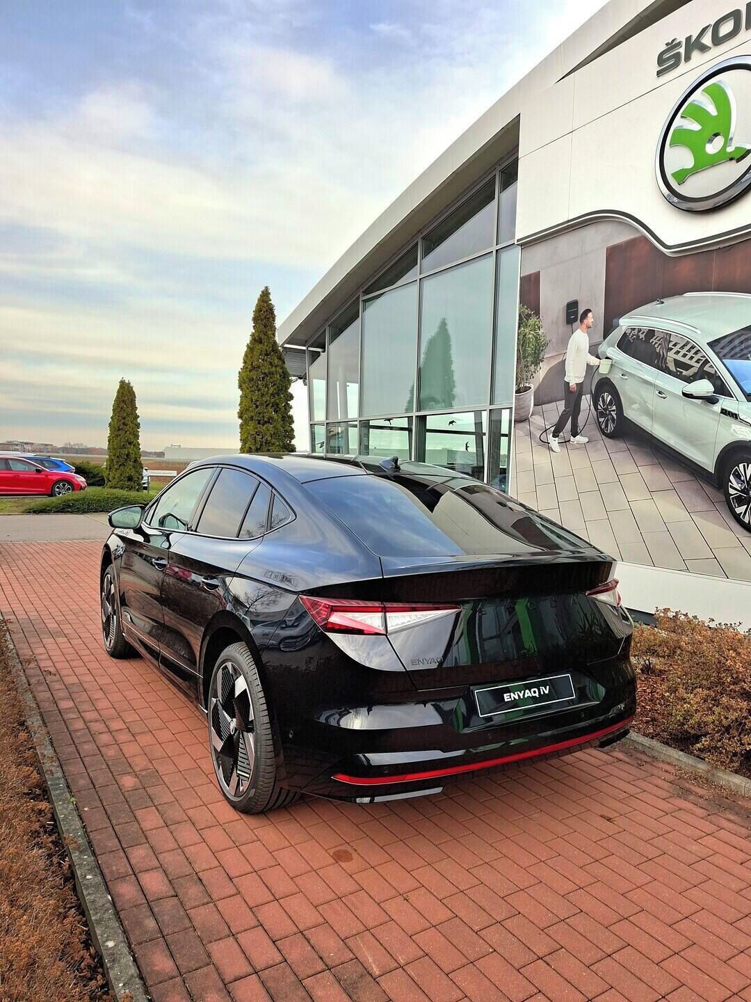 Škoda Enyaq, Coupé RS  84 kWh 4x4 250 kW - fotka 3