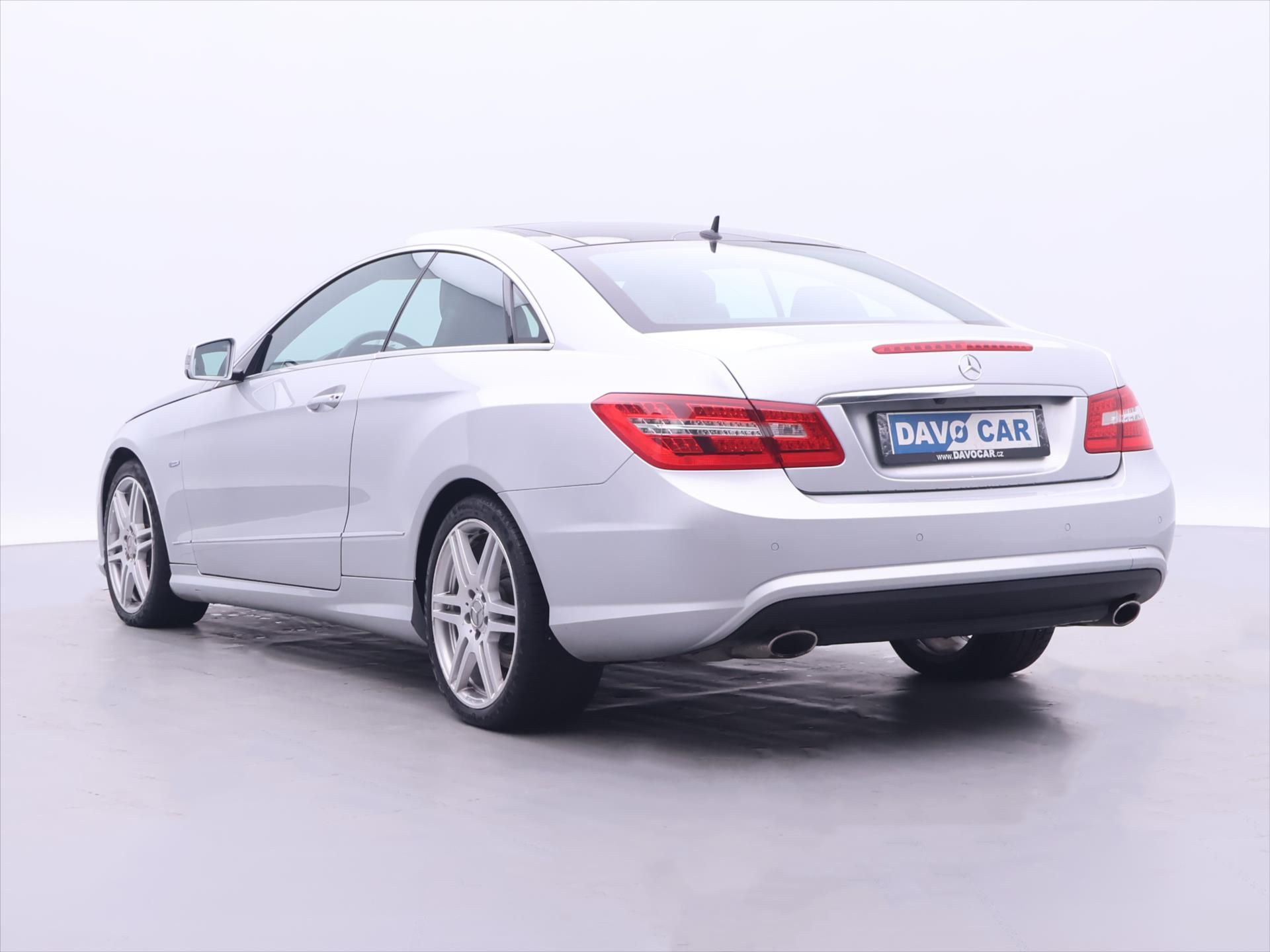 Mercedes-Benz Třídy E, 3,0 350CDI 170kW Aut. Elegance - fotka 5