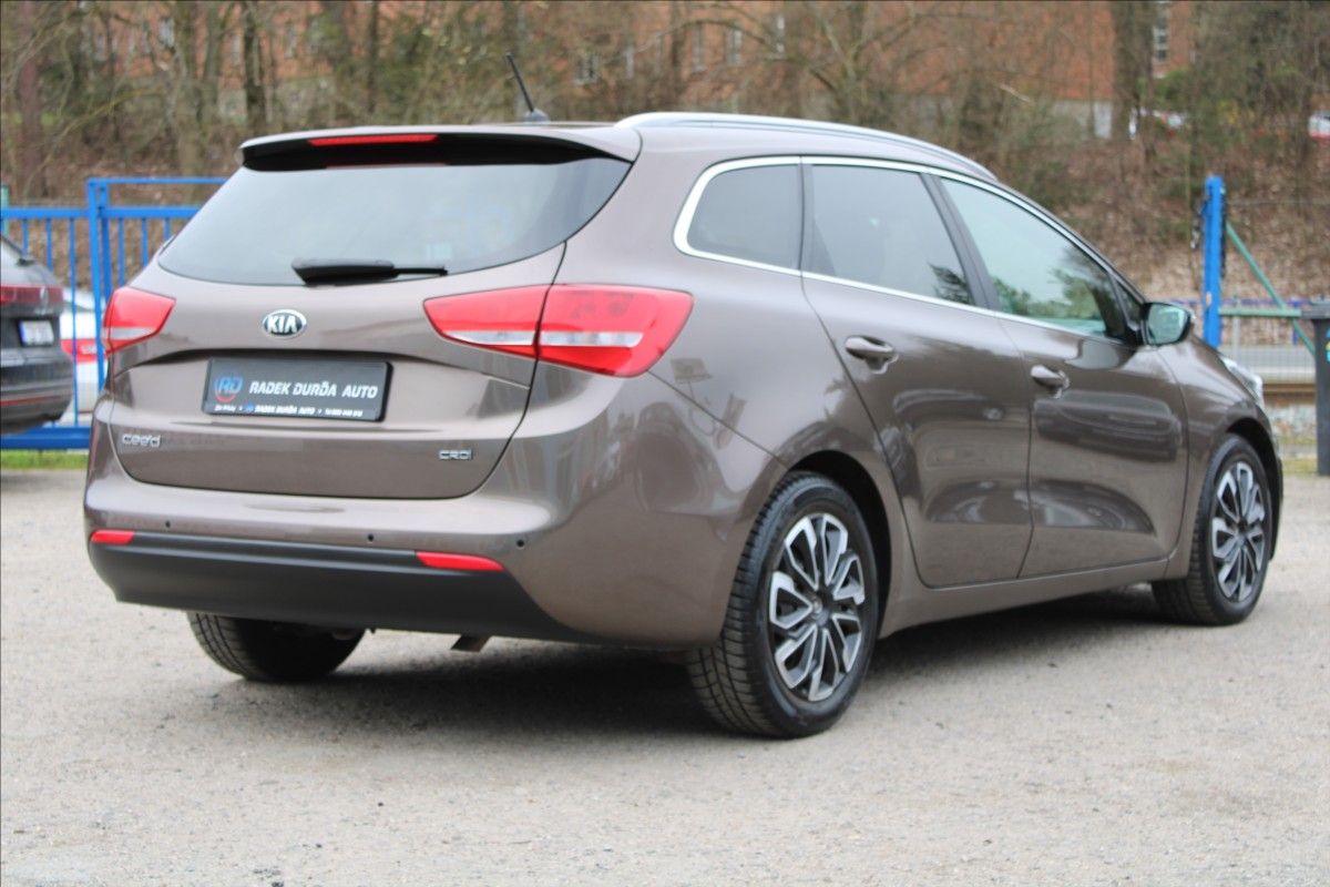 Kia Cee´d, 1,6 CRDi  ČR,COMFORT PLUS - fotka 5
