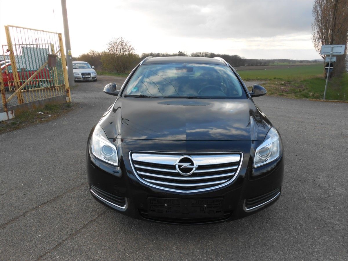 Opel Insignia, 1,6 85 kW KLIMA Serviska - fotka 3