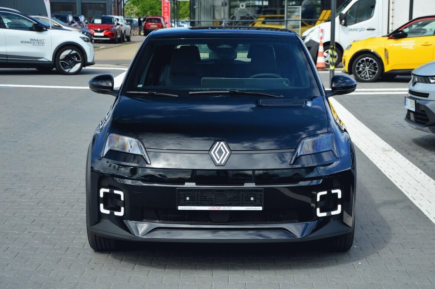 Renault R5, E-TECH Evolution 40kWh   90 kW - fotka 3