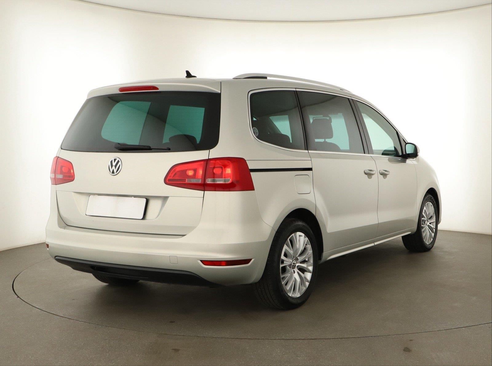 Volkswagen Sharan, 2.0 TSI, Automat, Kůže, Navi - fotka 5