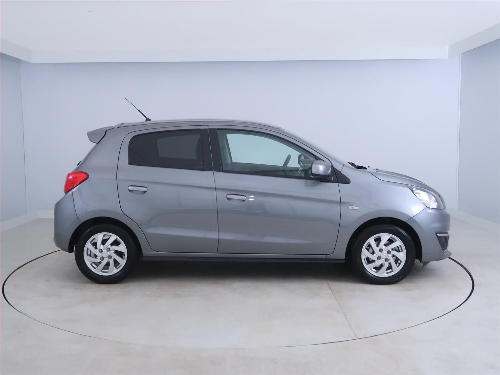 Mitsubishi Space Star, 1.2 MIVEC, Automat, ČR,1.maj - fotka 6