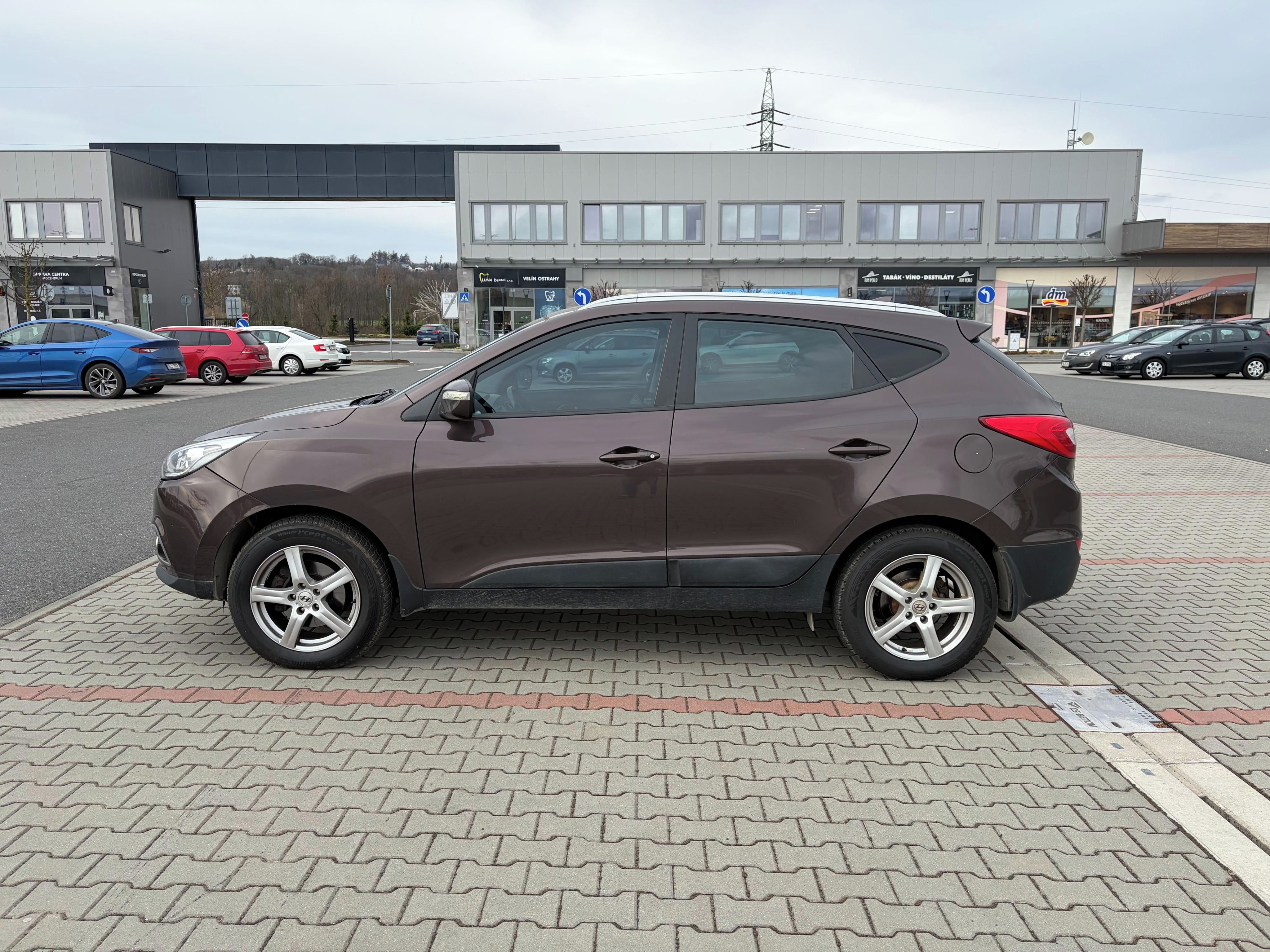Hyundai ix35, 2.0 CRDi 100kw 4x4 ČR DPH - fotka 6