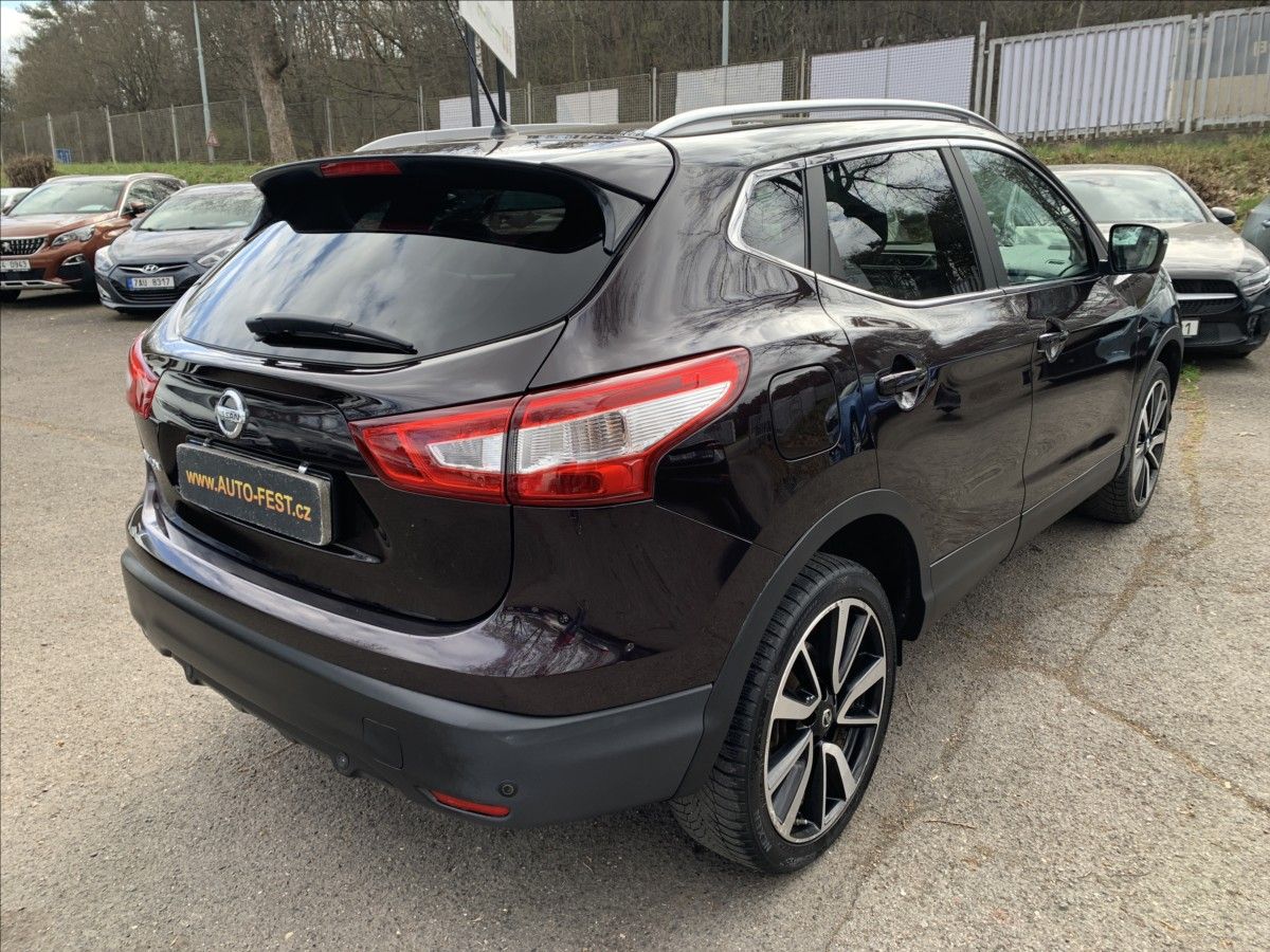 Nissan Qashqai, 1,6 DCI 4x4,ČR - fotka 5
