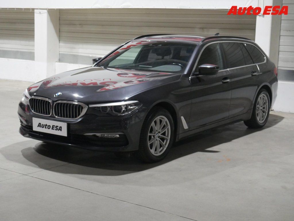 BMW Řada 5, 520xd 520xd,AT,LED,panor - fotka 3