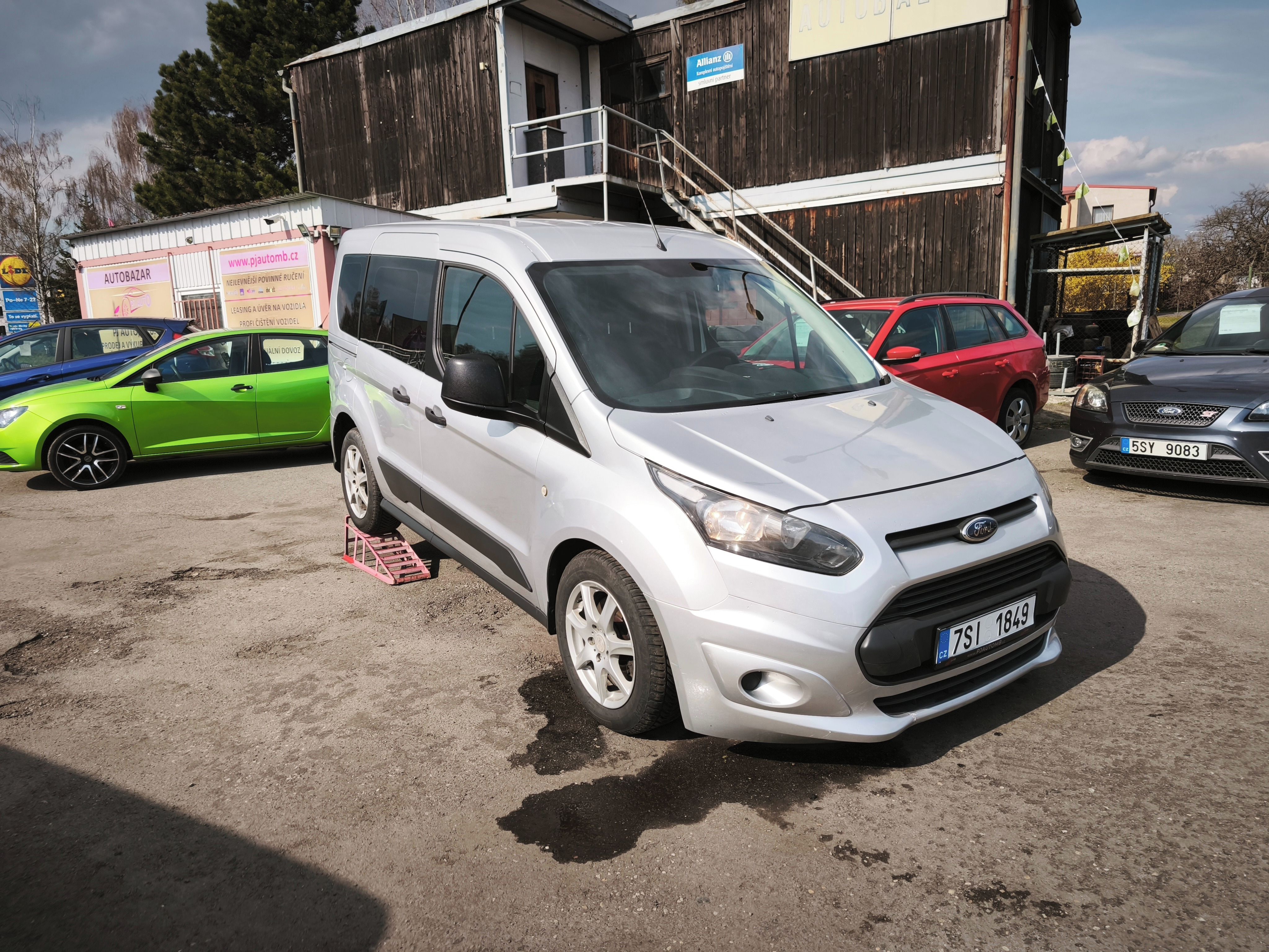 Ford Tourneo Connect, 1.6 TDCi Trendline,ALU,Klima - fotka 3
