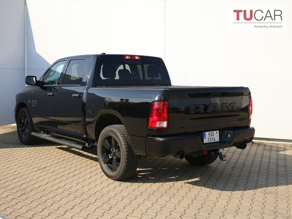 RAM 1500, Classic 5.7 V8 HEMI - fotka 4
