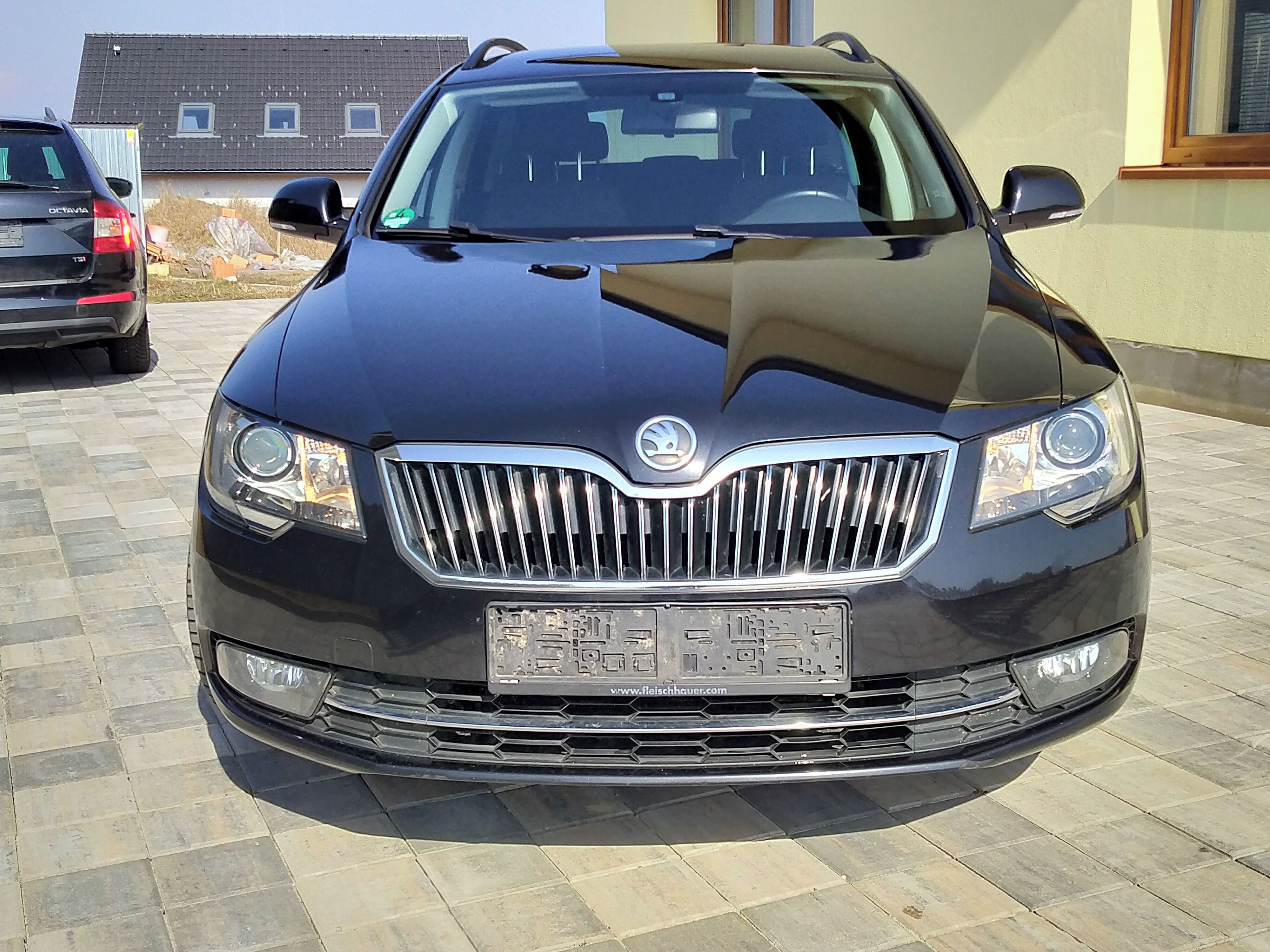 Škoda Superb, Facelift, 2.0 TDI, 103kw - fotka 3