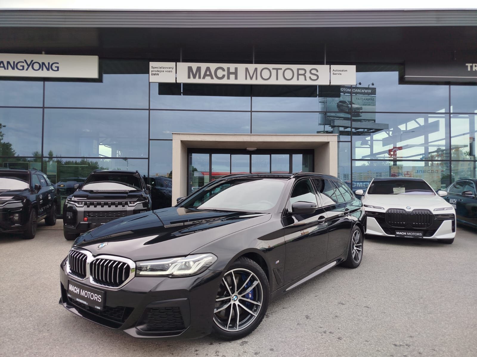 BMW Řada 5, 530d Touring, Natáčecí náprava