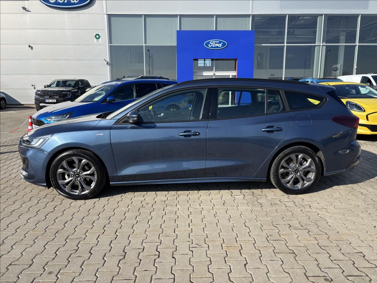 Ford Focus, 1,0 EcoBoost  92kW ST-Line - fotka 2
