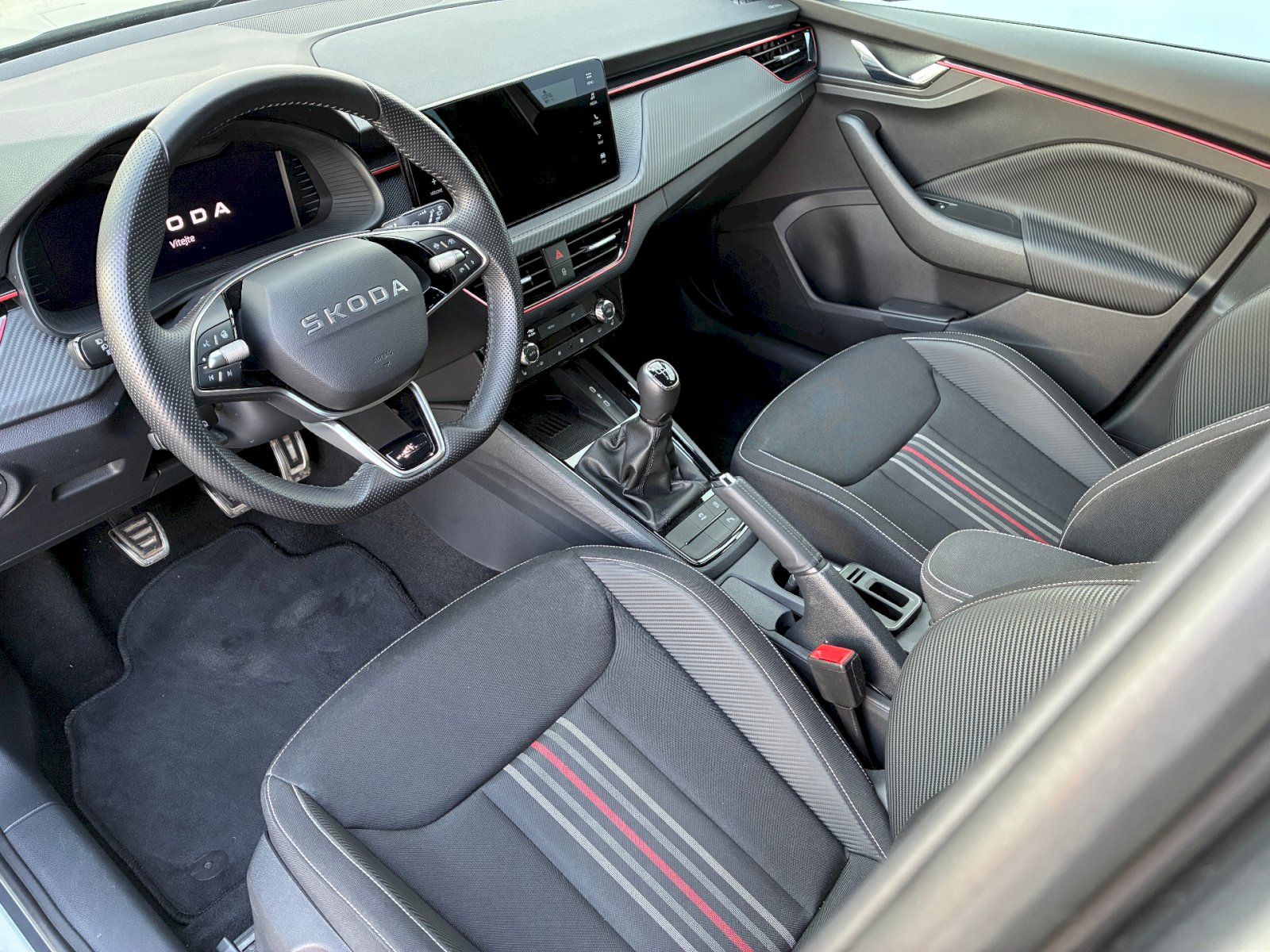 Škoda Scala, 1,0 TSI / 85 kW Monte Carlo - fotka 5