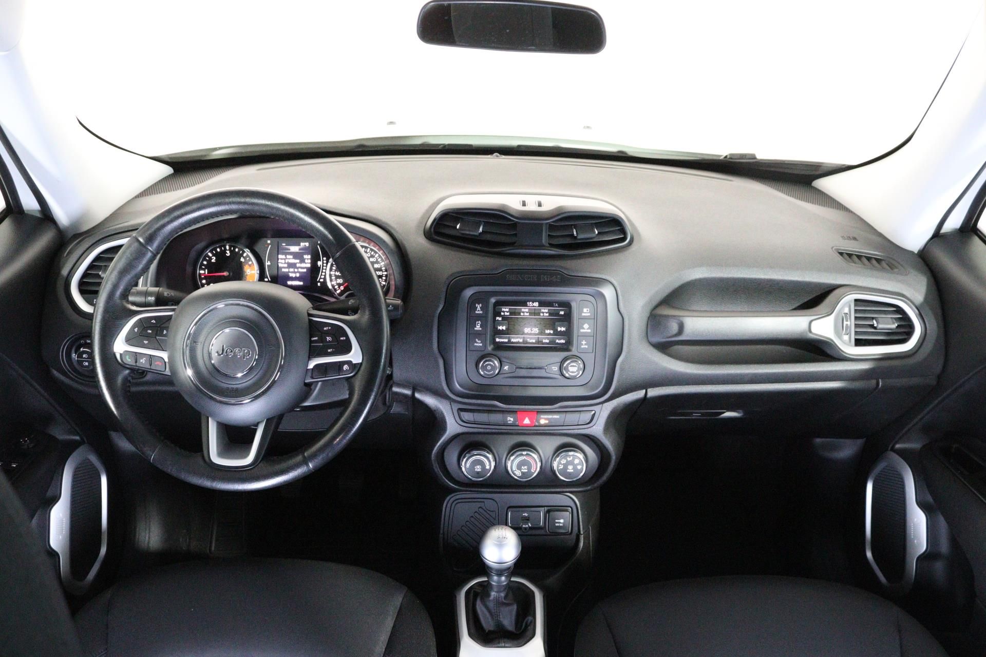 Jeep Renegade, 1,6 DIESEL 88 kW/ TAŽNÉ Z. - fotka 5