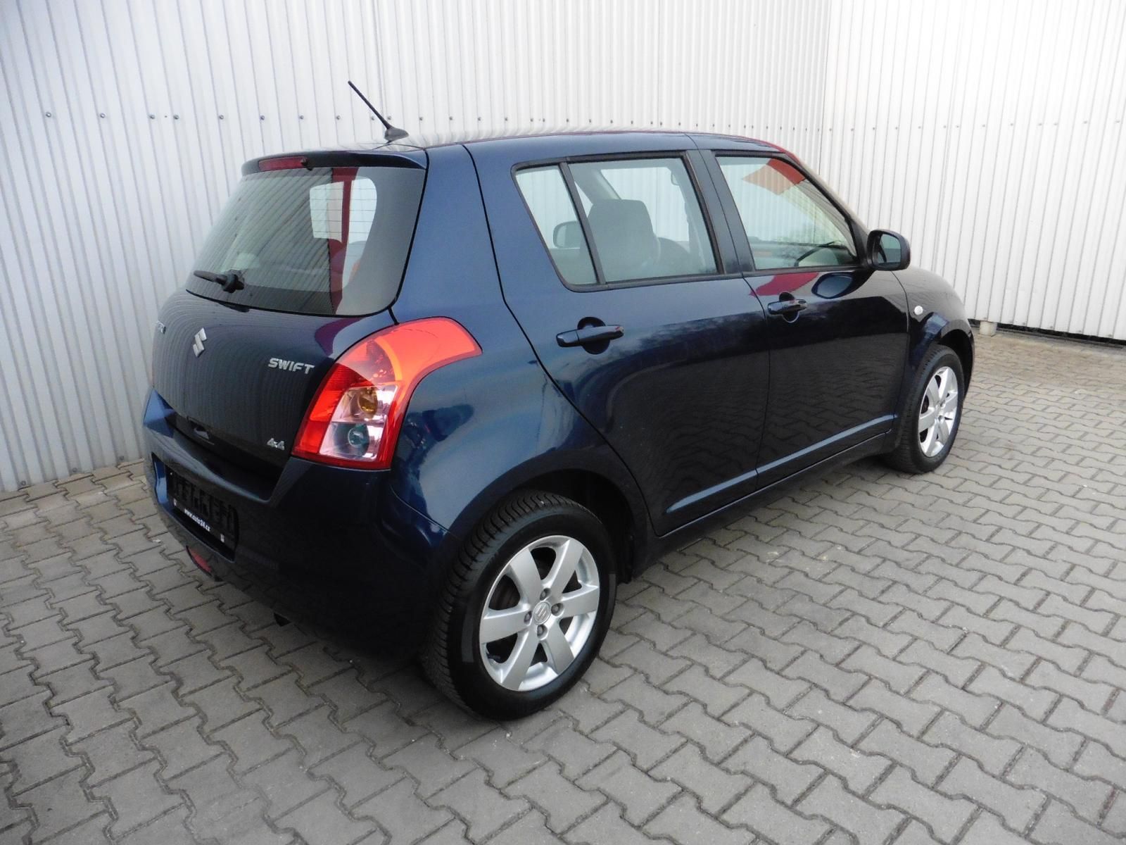 Suzuki Swift, 1.3 GLX 4x4, Nové ČR - fotka 4