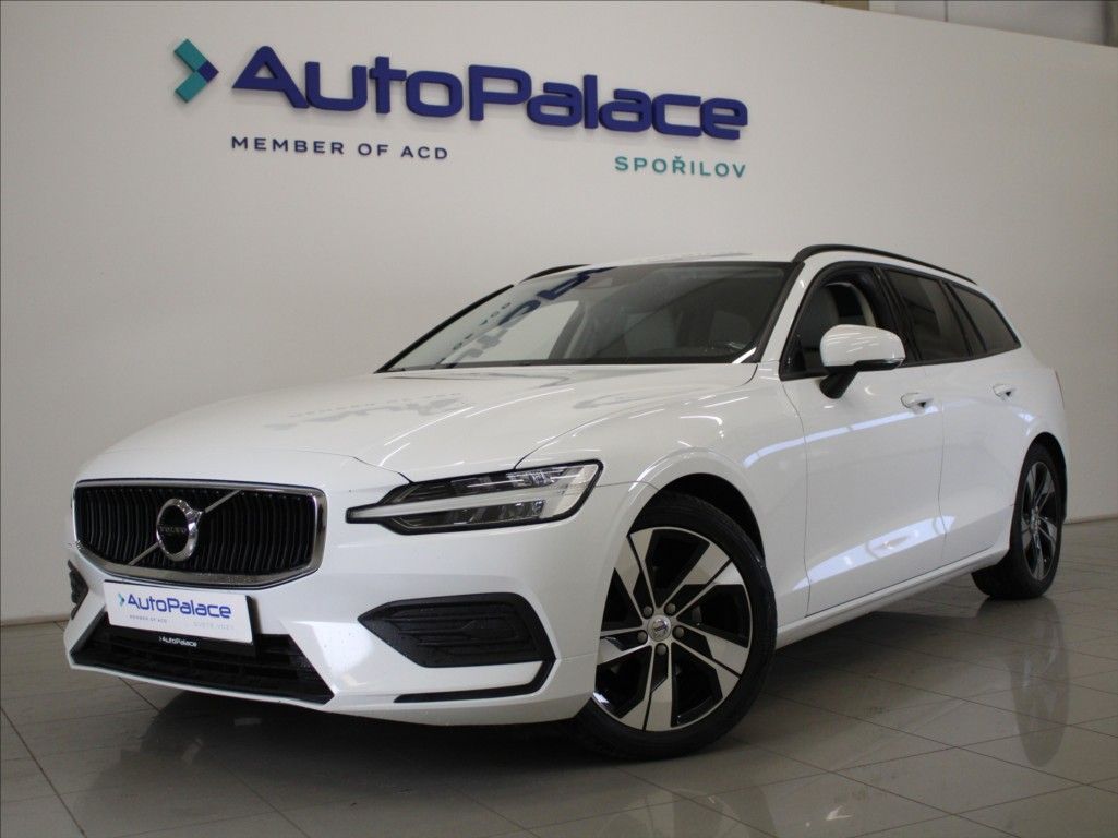 Volvo V60, 2,0 D3 110kW AT Mom.2xSady